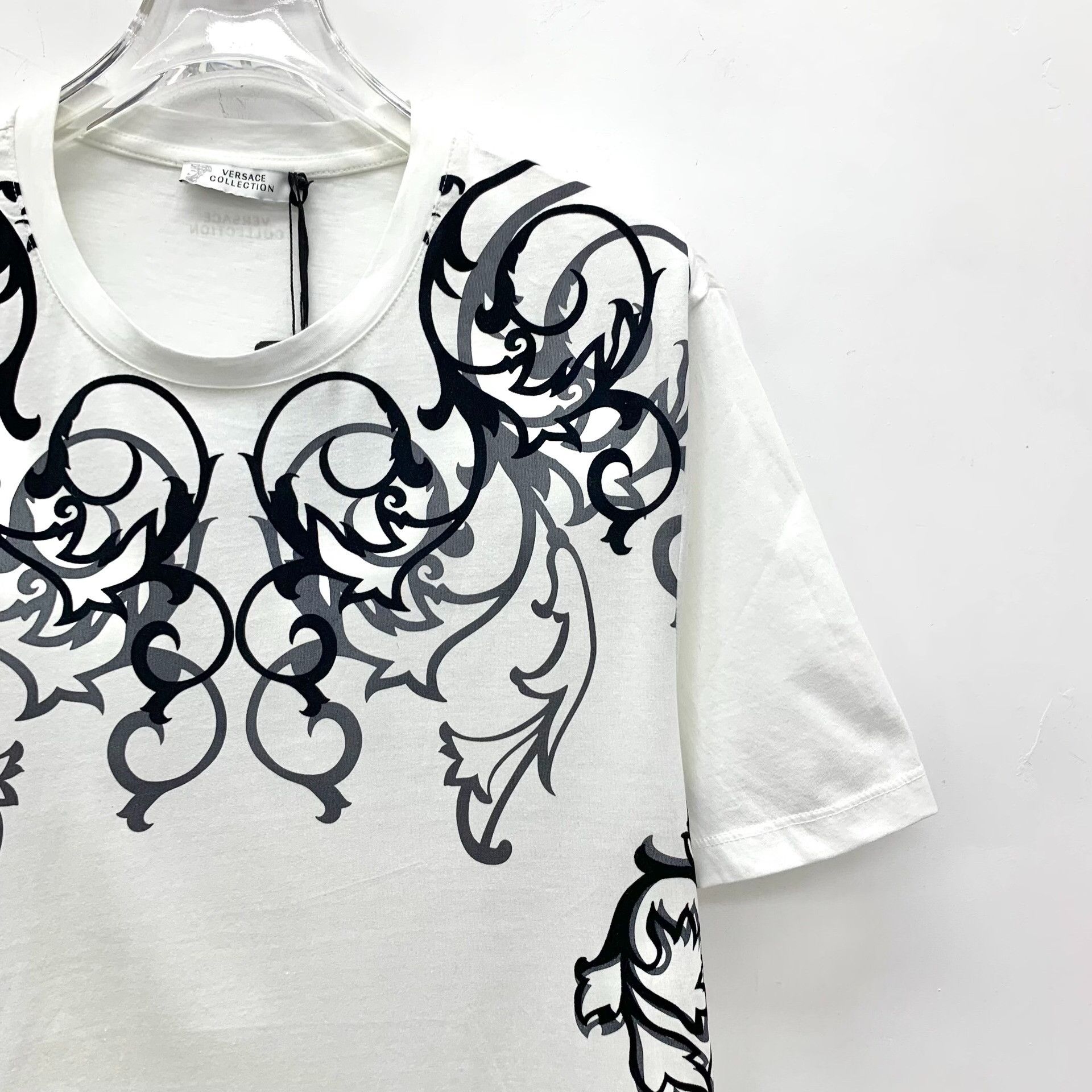 Versace Versace Baroque Print Cotton T-Shirt Size S Size US S / EU 44-46 / 1 - 4 Thumbnail
