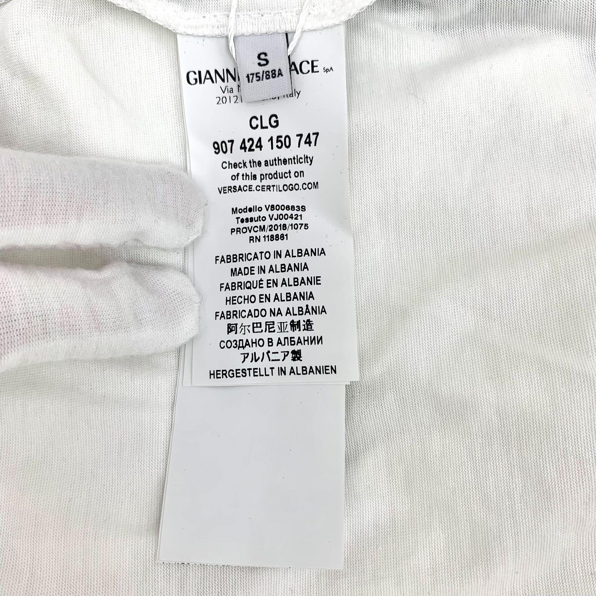 Versace Versace Baroque Print Cotton T-Shirt Size S Size US S / EU 44-46 / 1 - 8 Thumbnail