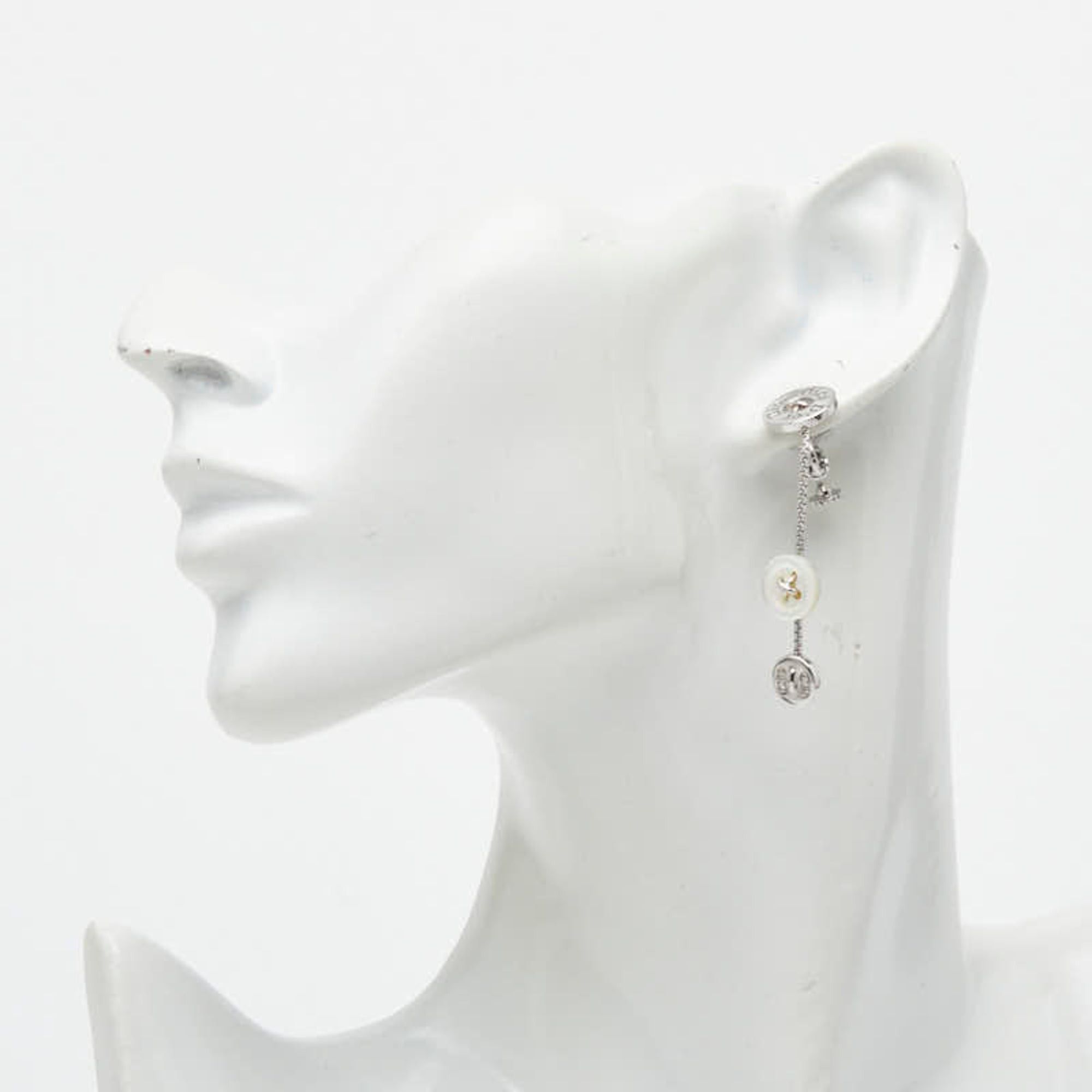 Dior Christian Dior Dior CD Logo Button Motif Earrings, Silver Plastic Plated, Women's. Size ONE SIZE - 4 Thumbnail