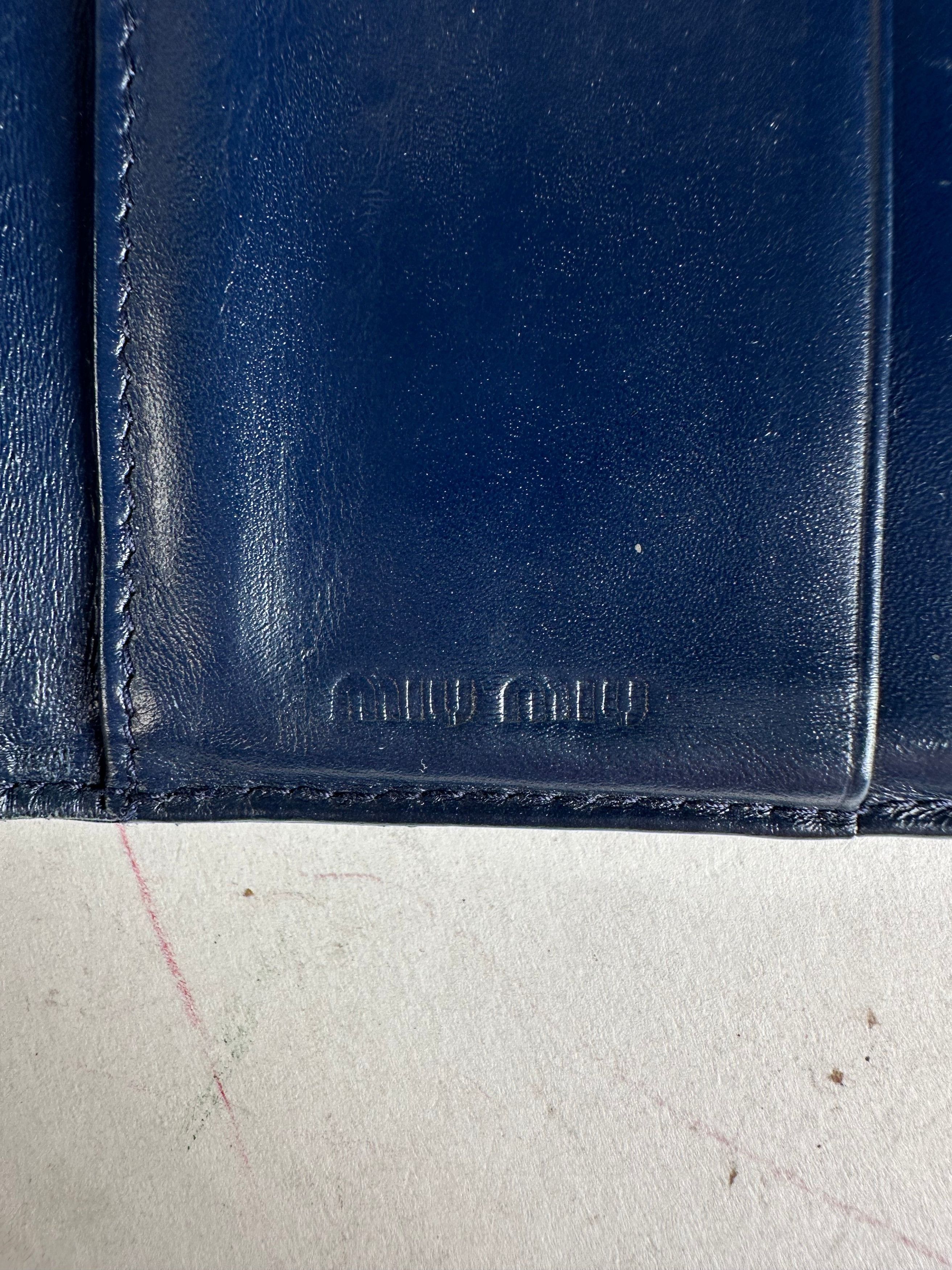 Miu Miu Vintage Croco-Embossed Compact Wallet Blue Size ONE SIZE - 4 Thumbnail