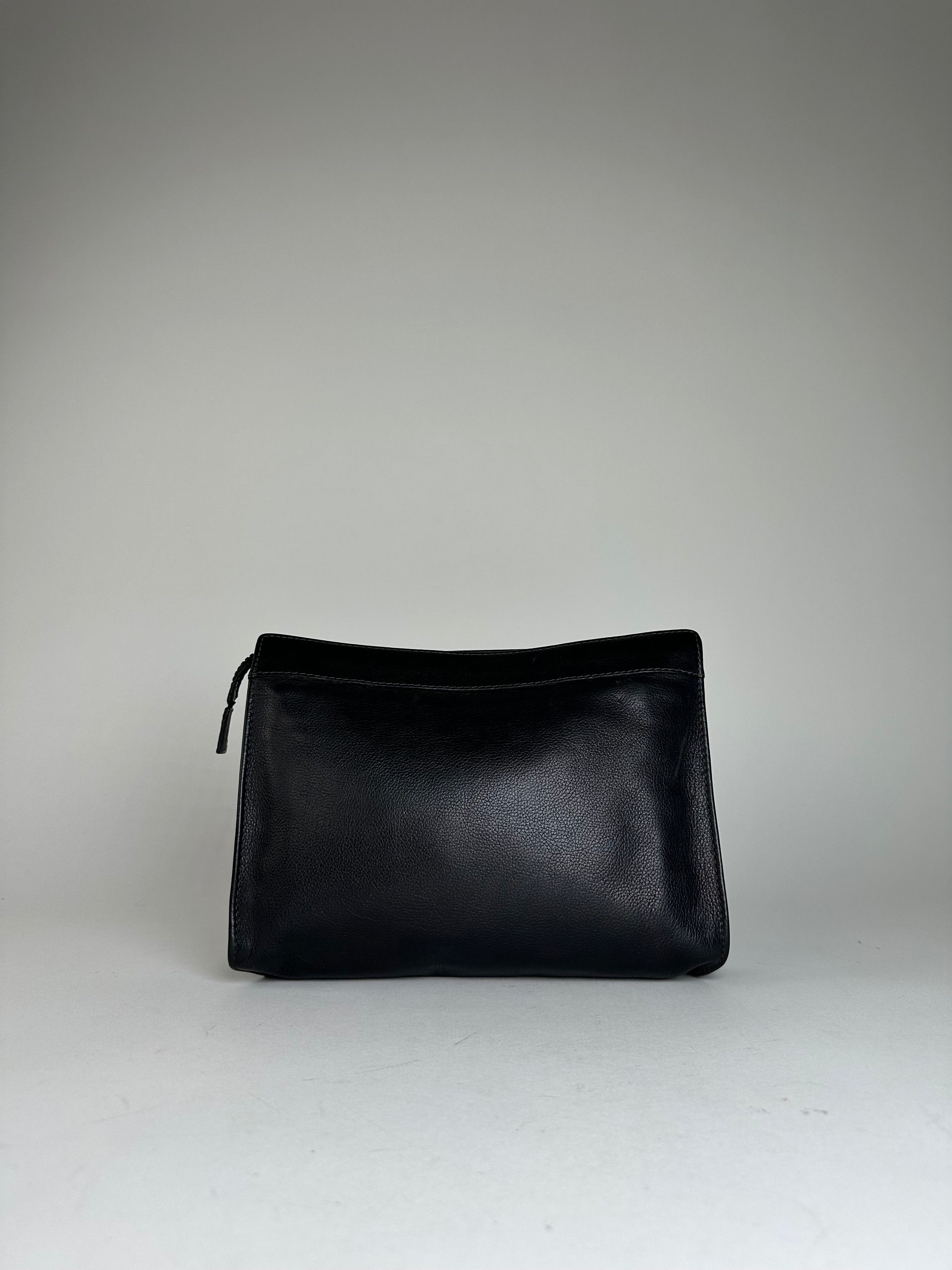 Givenchy Vintage Leather Clutch Black Size ONE SIZE - 2 Thumbnail