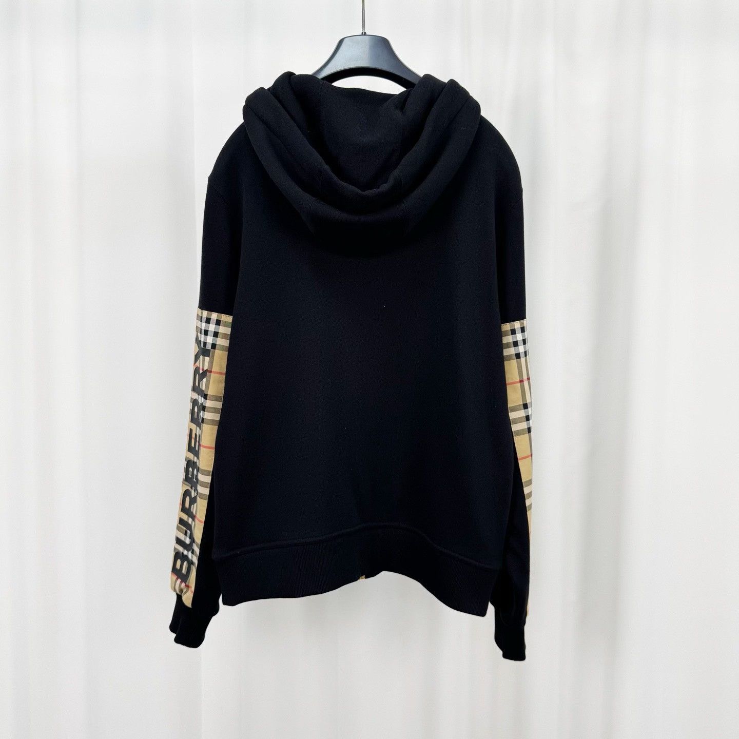 Burberry Burberry Check Letter Patch Zip Jacket Size XS / US 0-2 / IT 36-38 - 2 Thumbnail