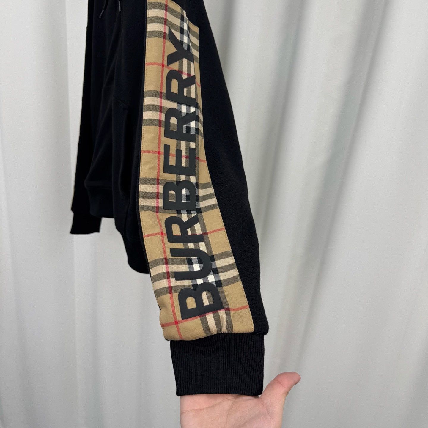 Burberry Burberry Check Letter Patch Zip Jacket Size XS / US 0-2 / IT 36-38 - 4 Thumbnail
