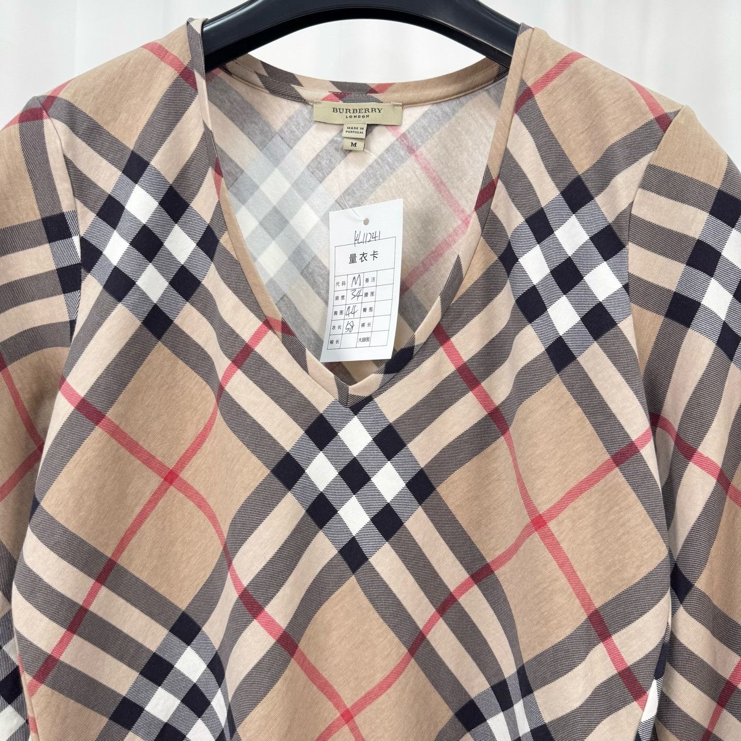Burberry Burberry Classic Check Long-Sleeve Size M / US 6-8 / IT 42-44 - 3 Thumbnail