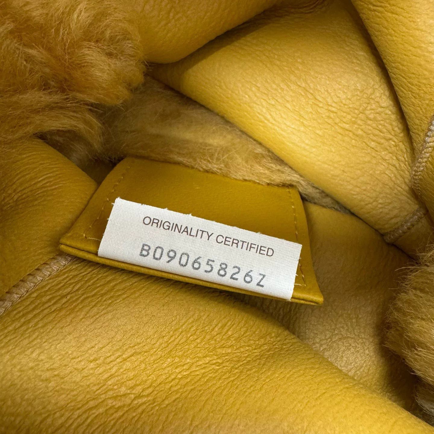 Bottega Veneta Bottega Veneta Teddy Fur Tote Bag Size ONE SIZE - 6 Thumbnail