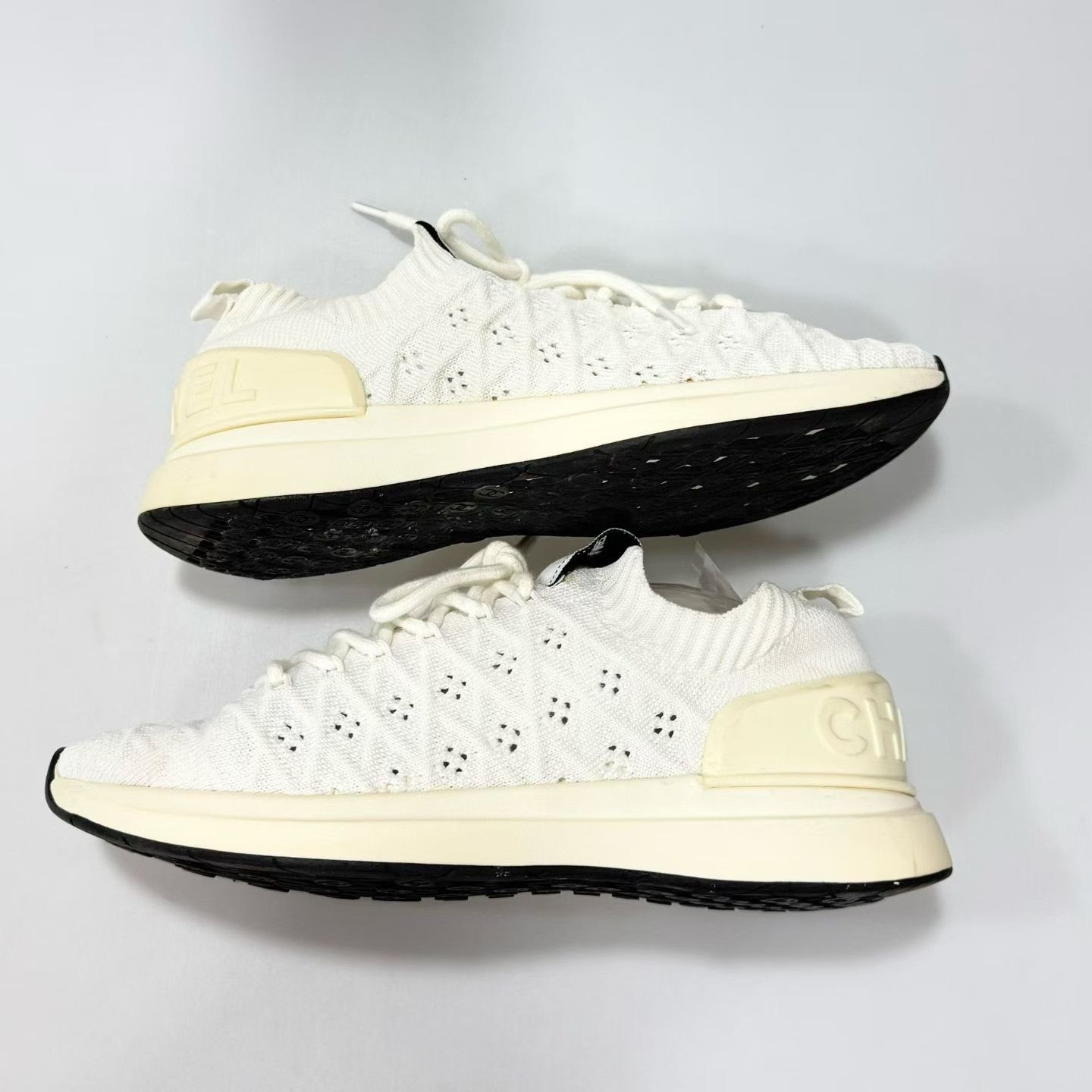 Chanel Chanel White Woven Casual Shoes Size US 6 / IT 36 - 2 Thumbnail