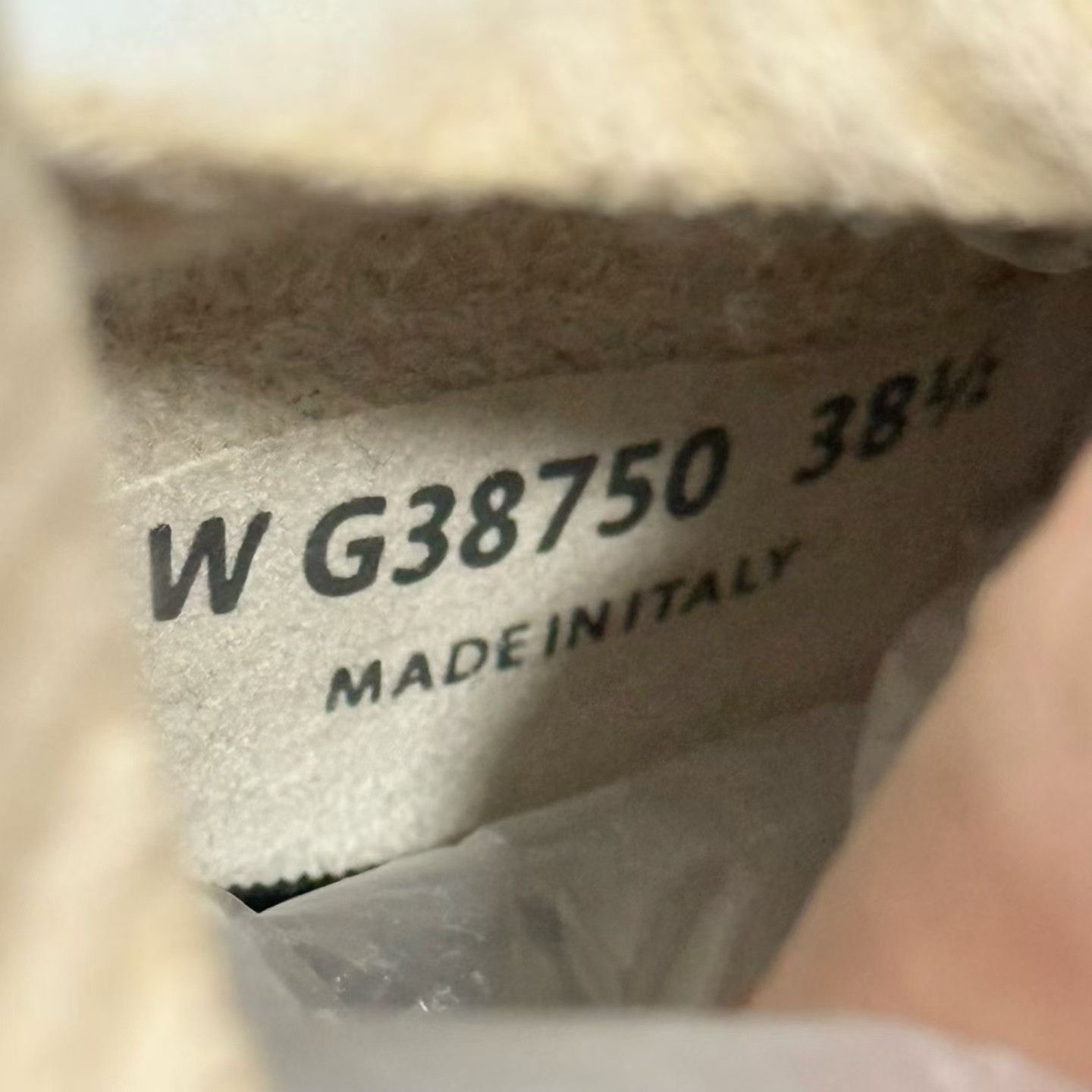 Chanel CHANEL Beige Knit Sneakers Size US 7.5 / IT 37.5 - 8 Thumbnail