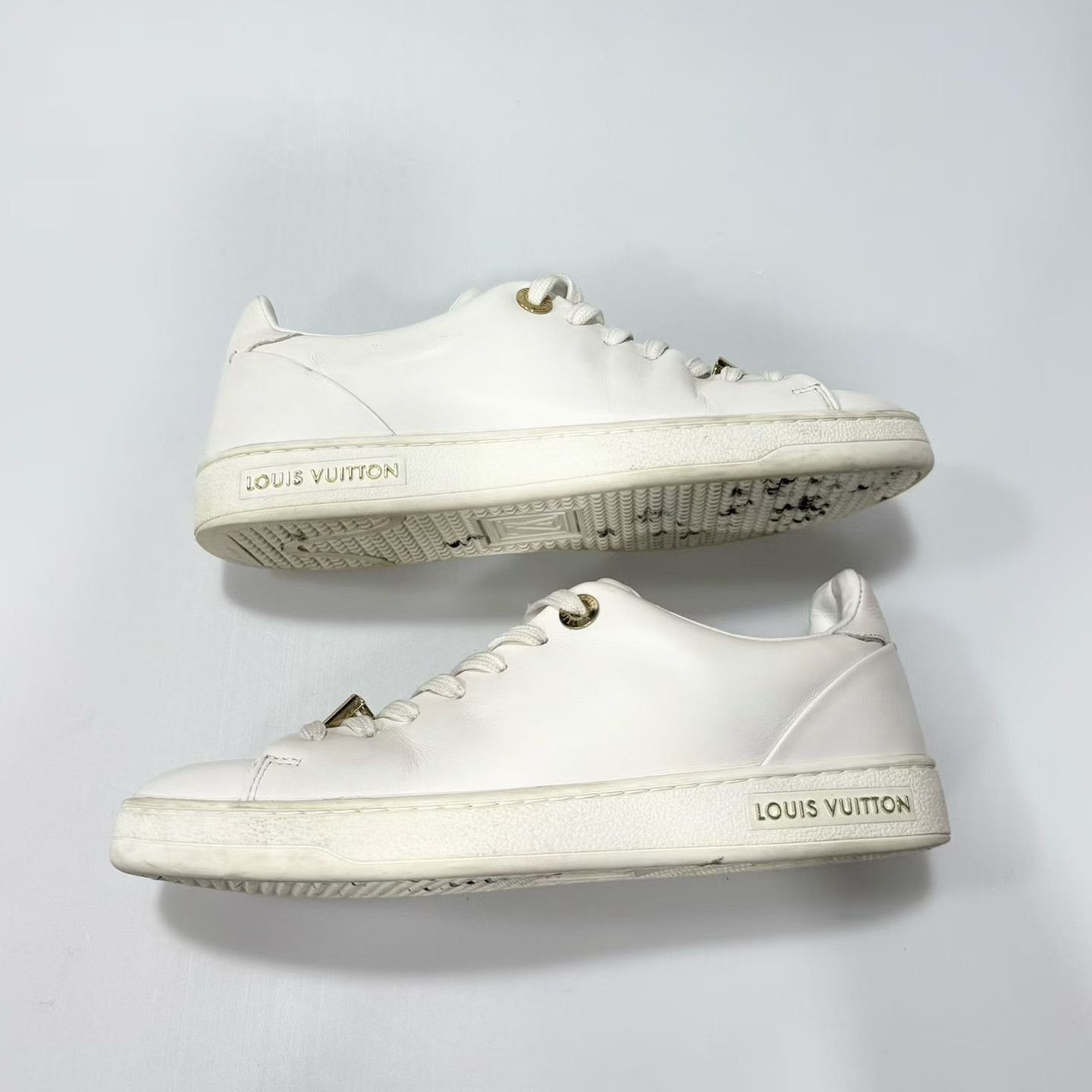 Louis Vuitton LV Classic Metallic White Sneakers Size US 4 / IT 34 - 2 Thumbnail