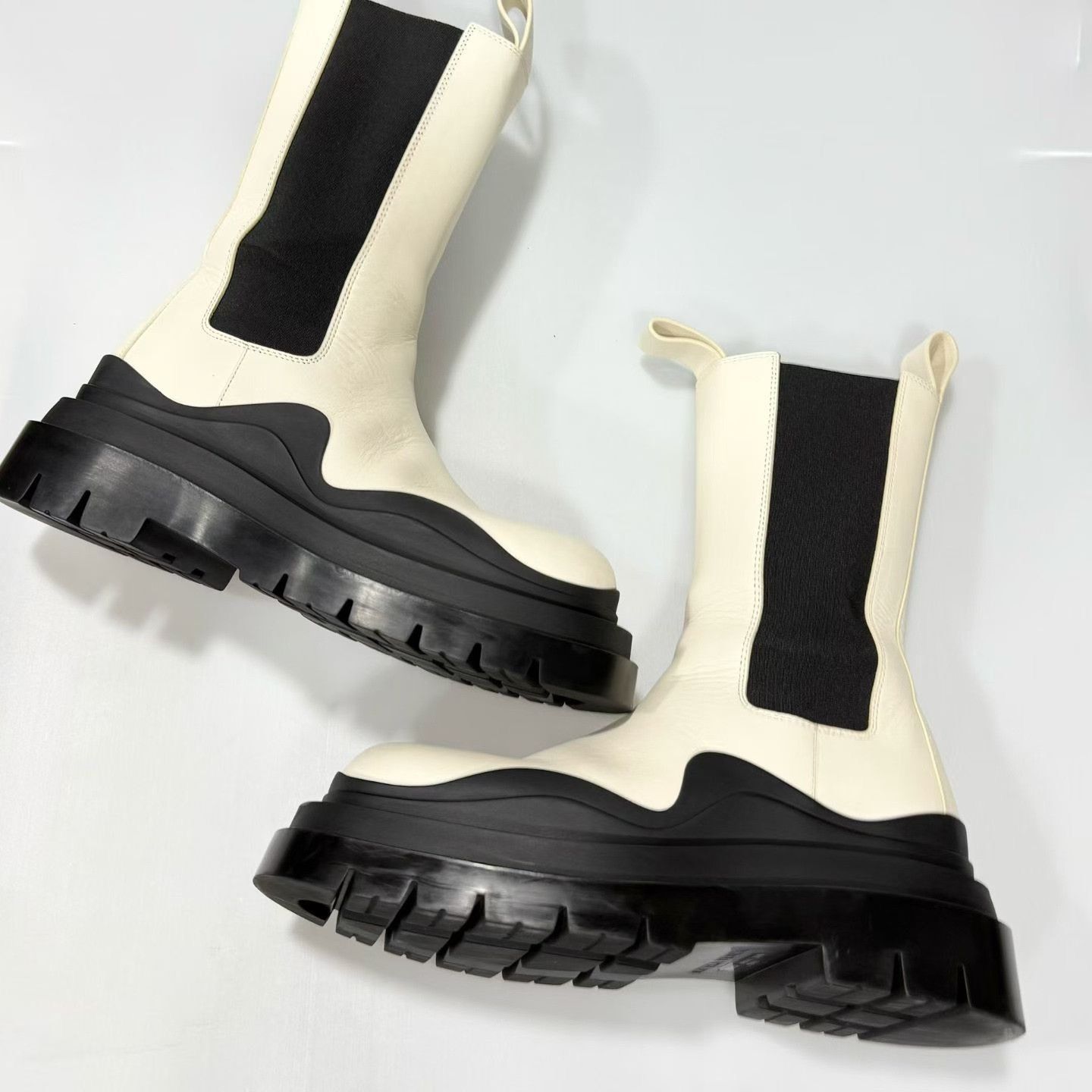 Bottega Veneta Bottega Veneta Beige Platform Mid-Calf Boots Size US 6 / IT 36 - 2 Thumbnail