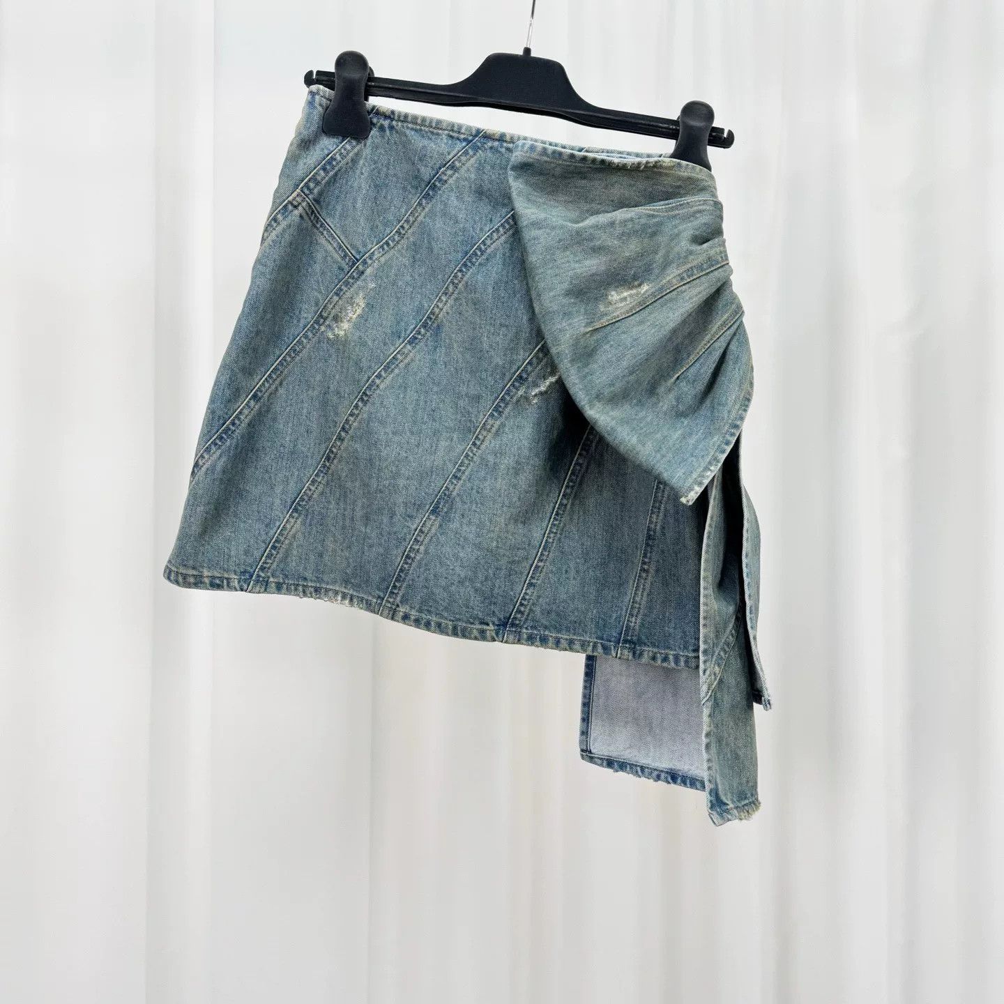 Miu Miu Miu Miu Bow Distressed Denim Skirt Size 38" / US 16 / IT 52 - 2 Thumbnail