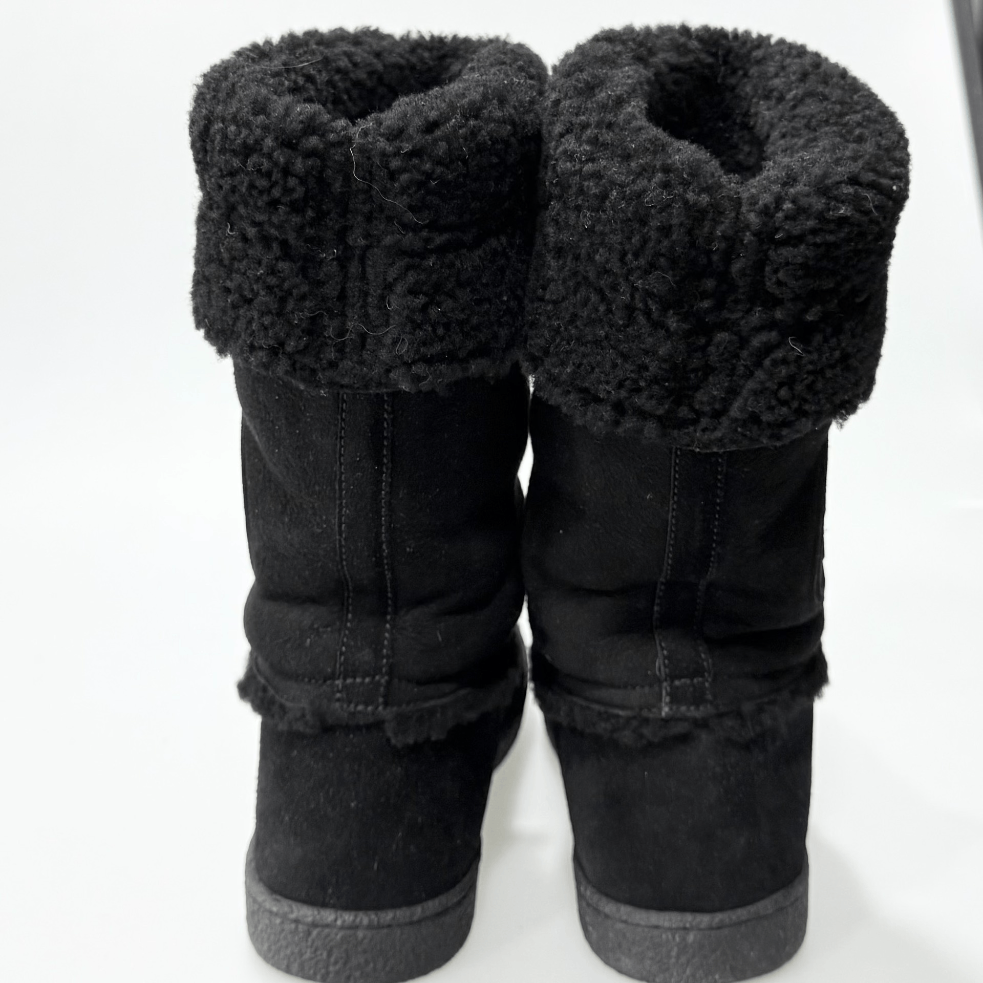 Chanel CHANEL Black Furry Suede Boots Size US 5 / IT 35 - 5 Thumbnail