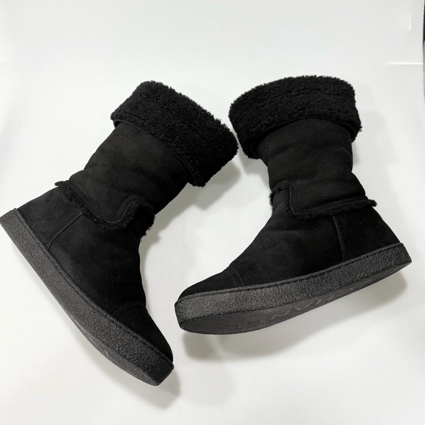 Chanel CHANEL Black Furry Suede Boots Size US 5 / IT 35 - 3 Thumbnail