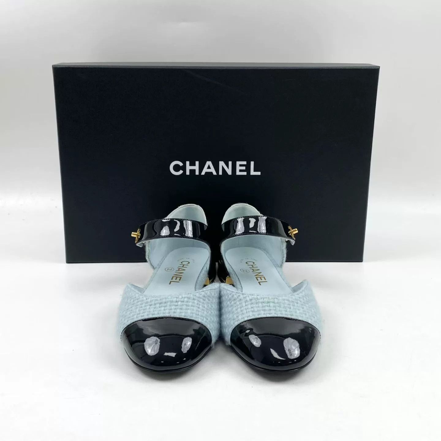 Chanel Chanel Blue Tweed Mary Jane Shoes Size US 5.5 / IT 35.5 - 2 Thumbnail