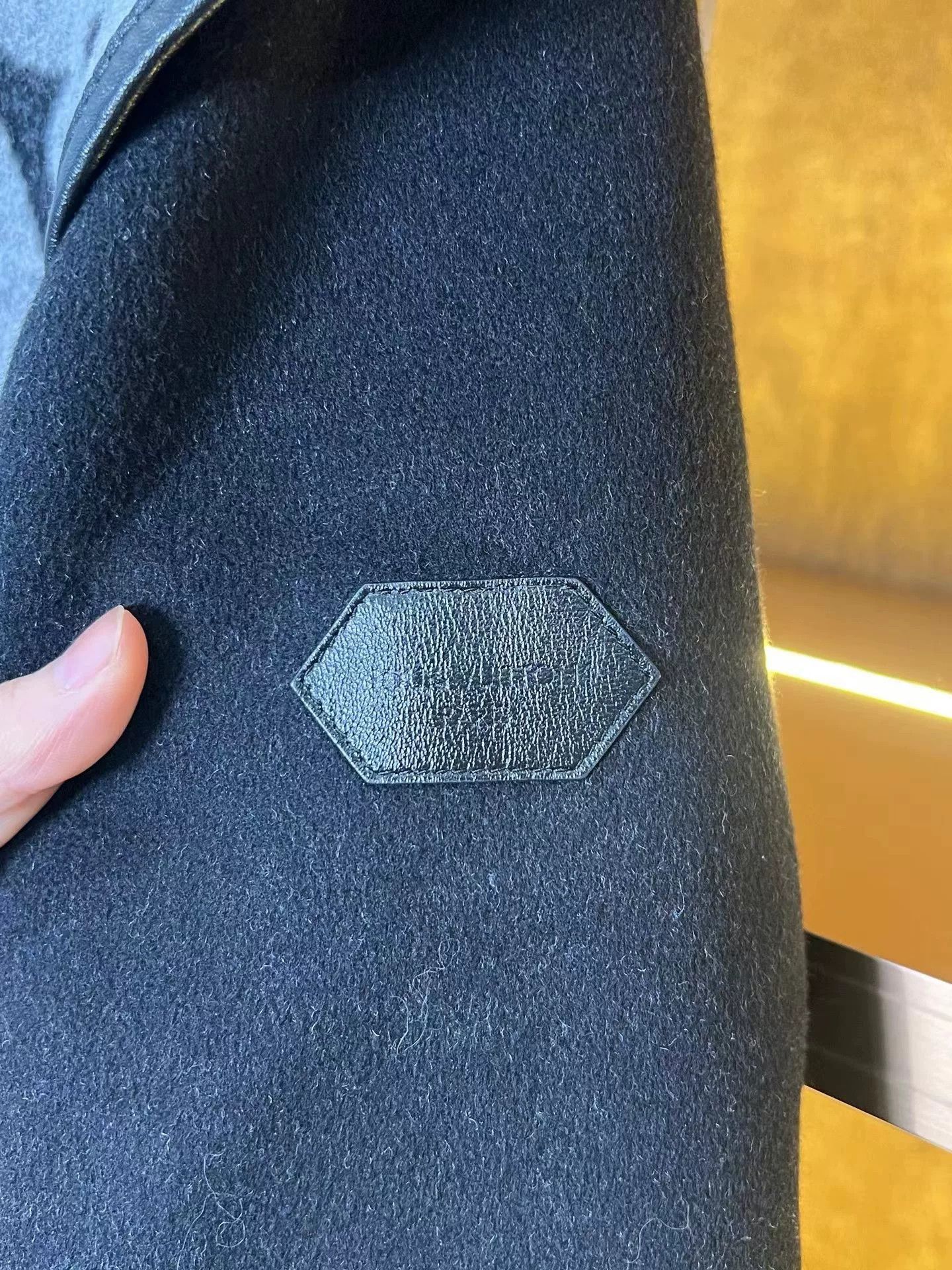 Louis Vuitton LV Wool Full Logo Coat Size XXS / US 00 / IT 34 - 4 Thumbnail