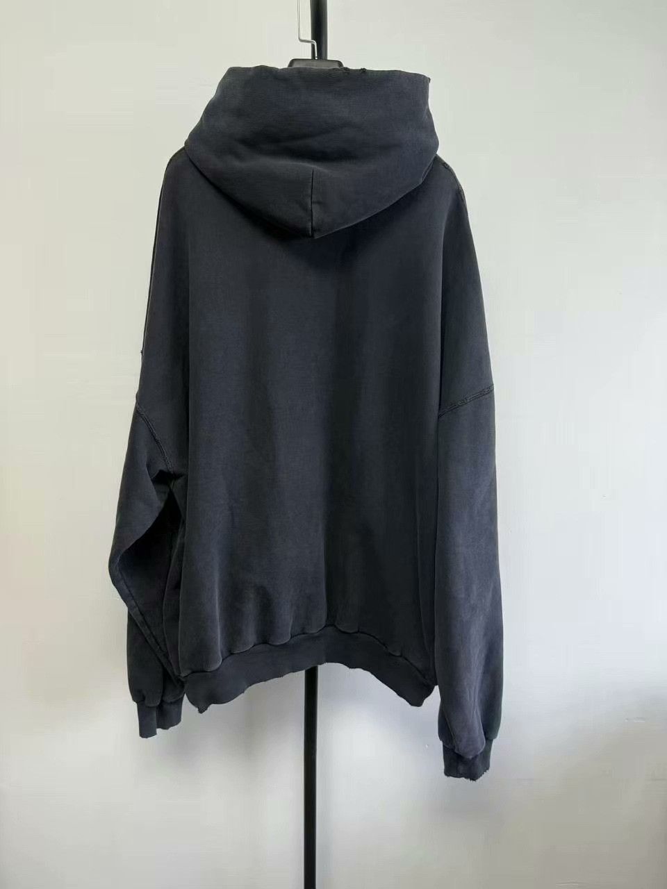 Balenciaga Balenciaga Solid Zip-Up Hooded Sweatshirt Size XS / US 0-2 / IT 36-38 - 2 Thumbnail