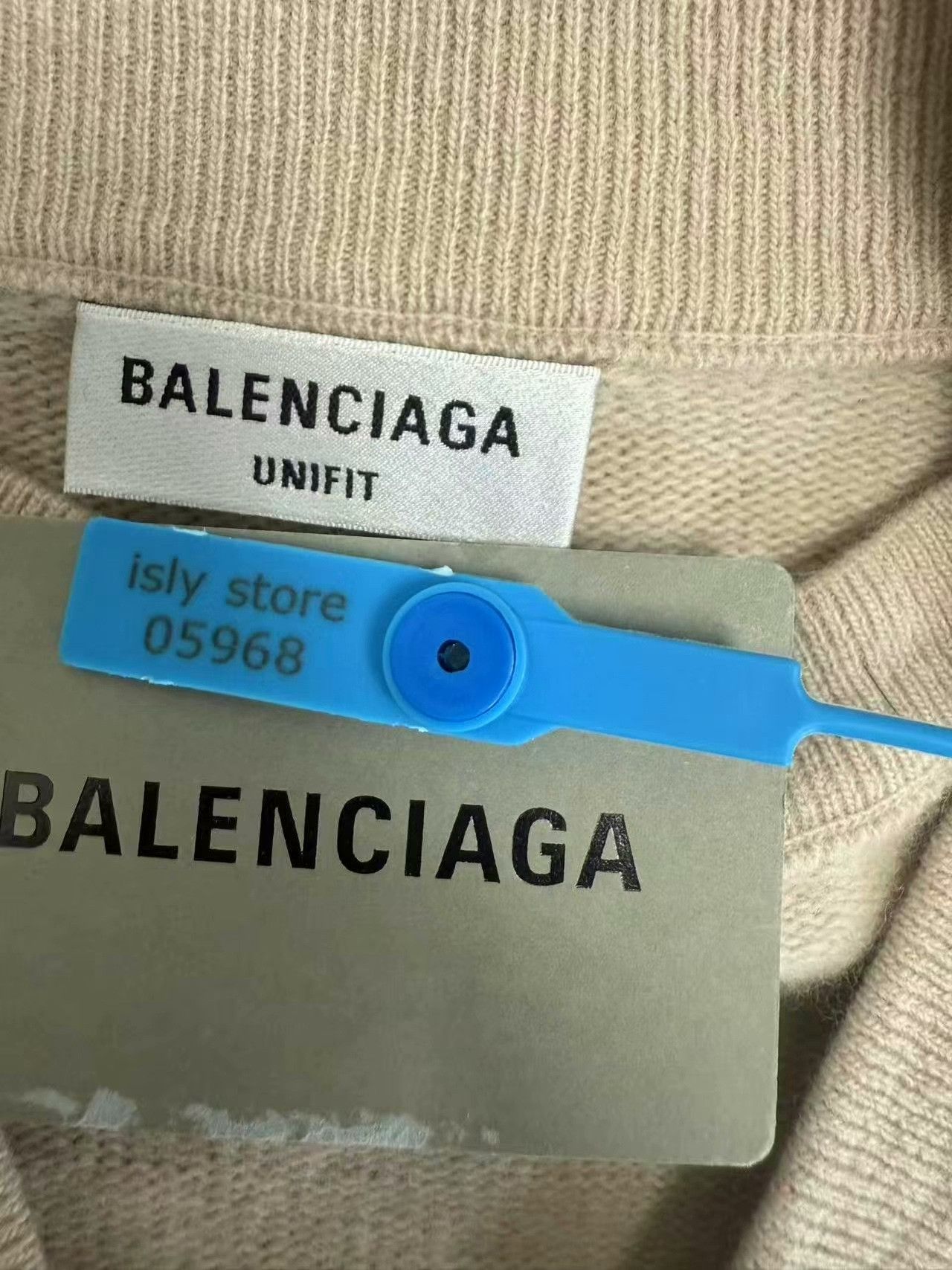 Balenciaga Balenciaga V-neck Long-sleeve Wool Sweater Size XS / US 0-2 / IT 36-38 - 4 Thumbnail