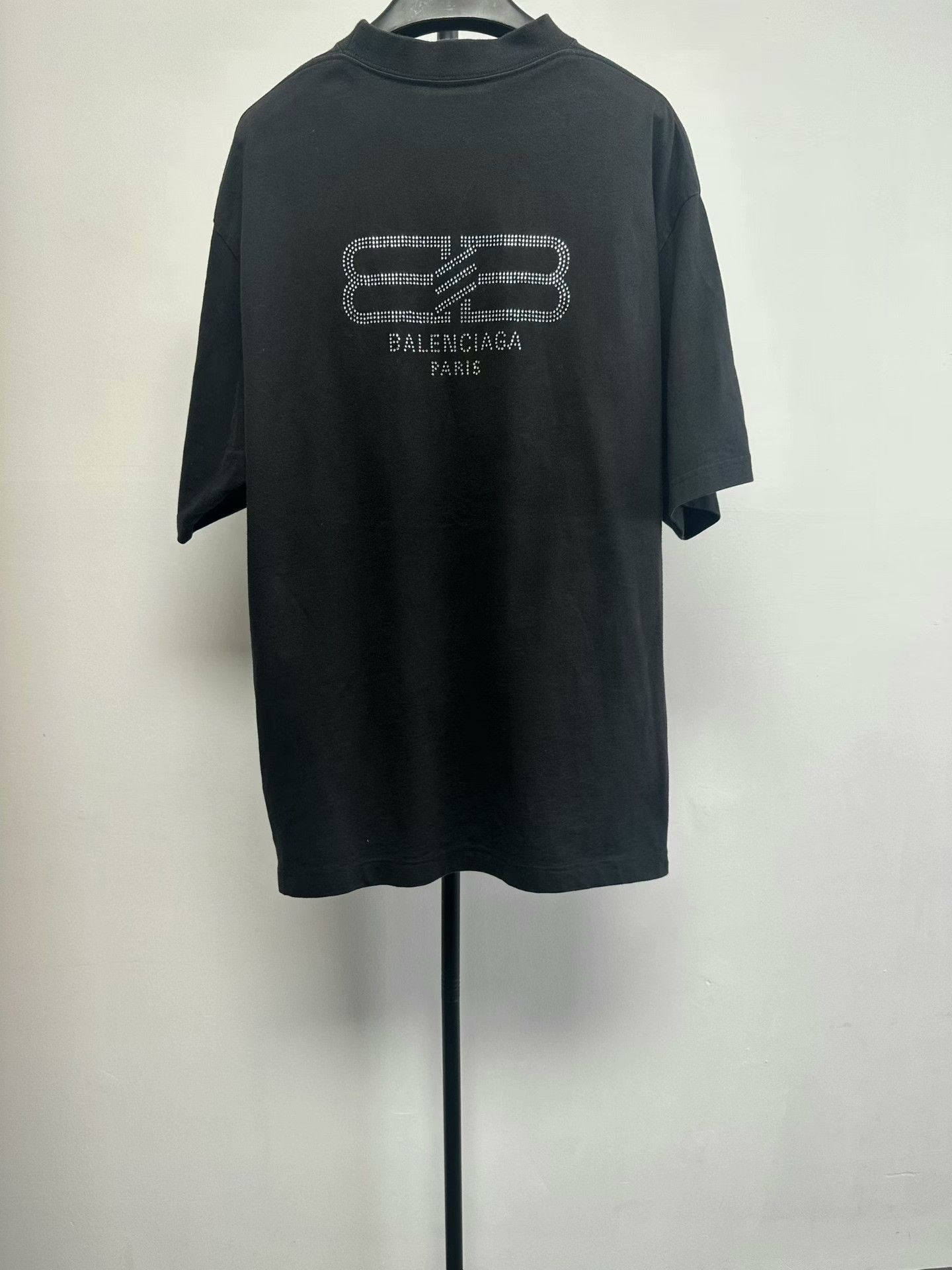 Balenciaga Balenciaga Solid Rhinestone Crew Neck T-shirt Size S / US 4 / IT 40 - 2 Thumbnail