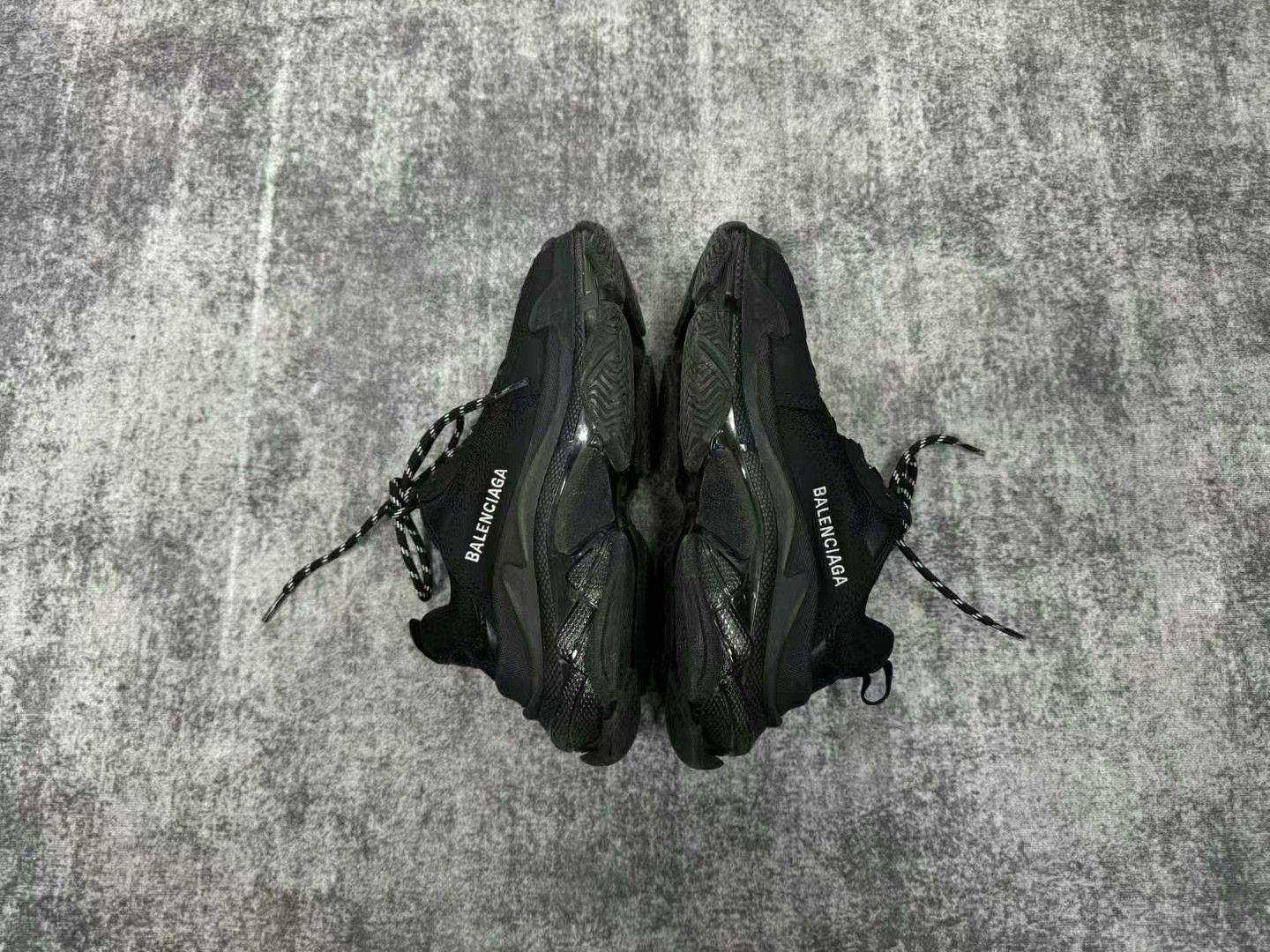 Balenciaga Balenciaga Triple S Dad Shoes Size US 6 / IT 36 - 5 Thumbnail