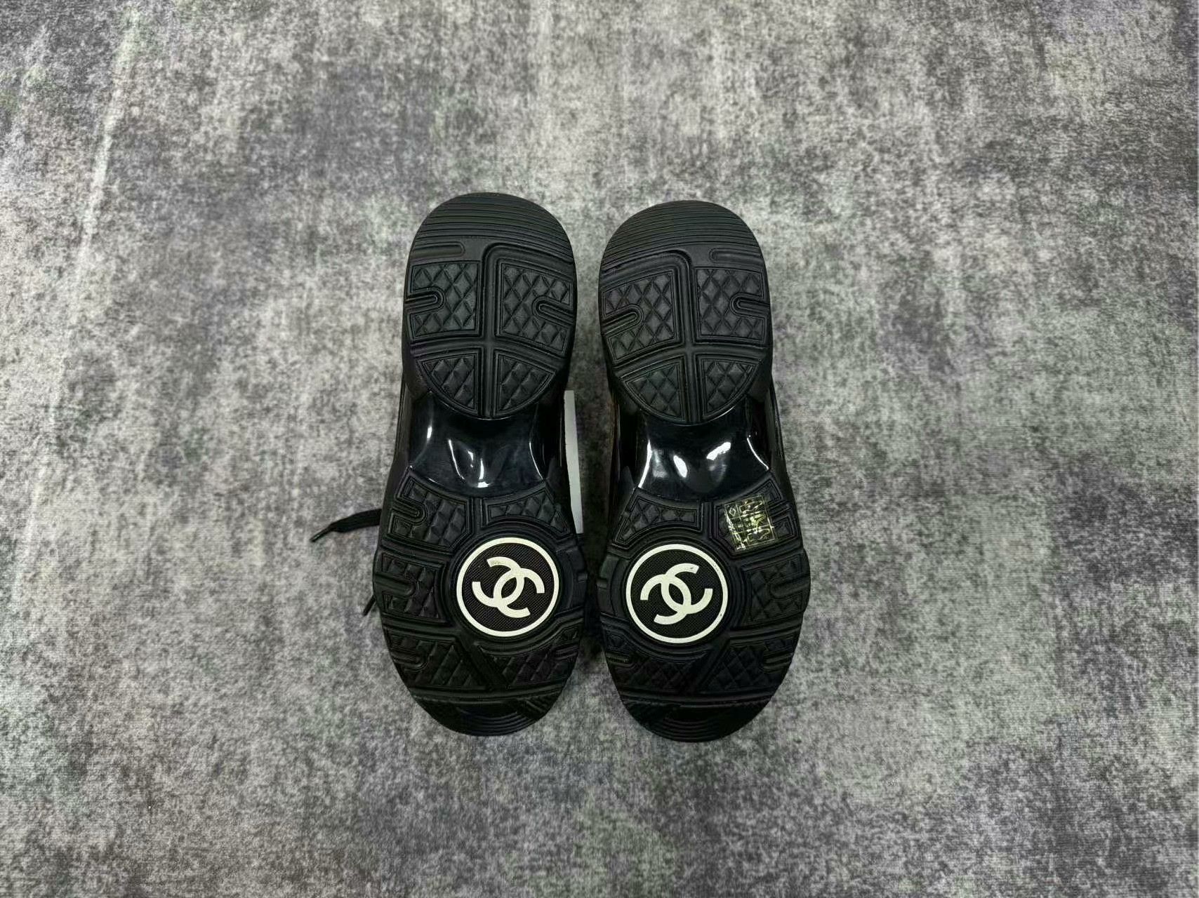 Chanel Chanel Two-Tone CC Sneakers Size US 7 / IT 37 - 7 Thumbnail