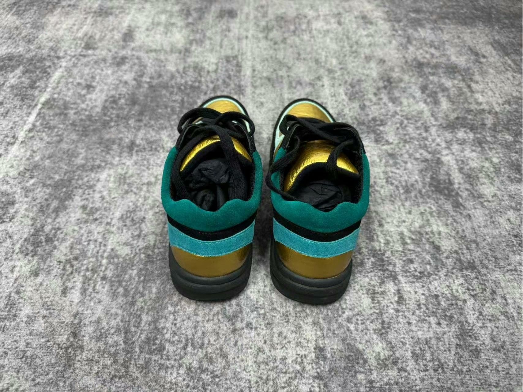 Chanel Chanel Two-Tone CC Sneakers Size US 7 / IT 37 - 3 Thumbnail