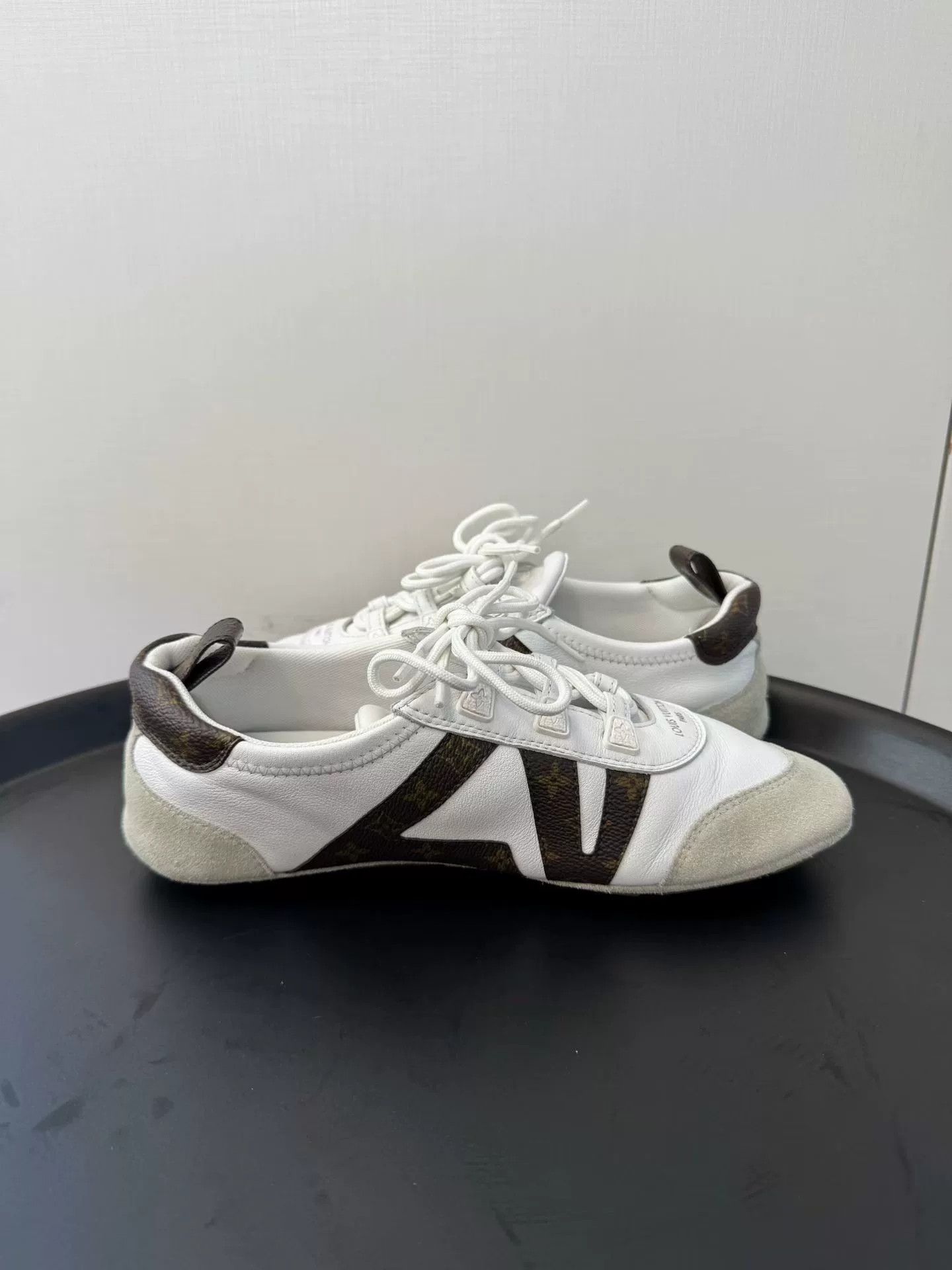 Louis Vuitton Louis Vuitton Sneakerina Low-Top Size US 5.5 / IT 35.5 - 2 Thumbnail
