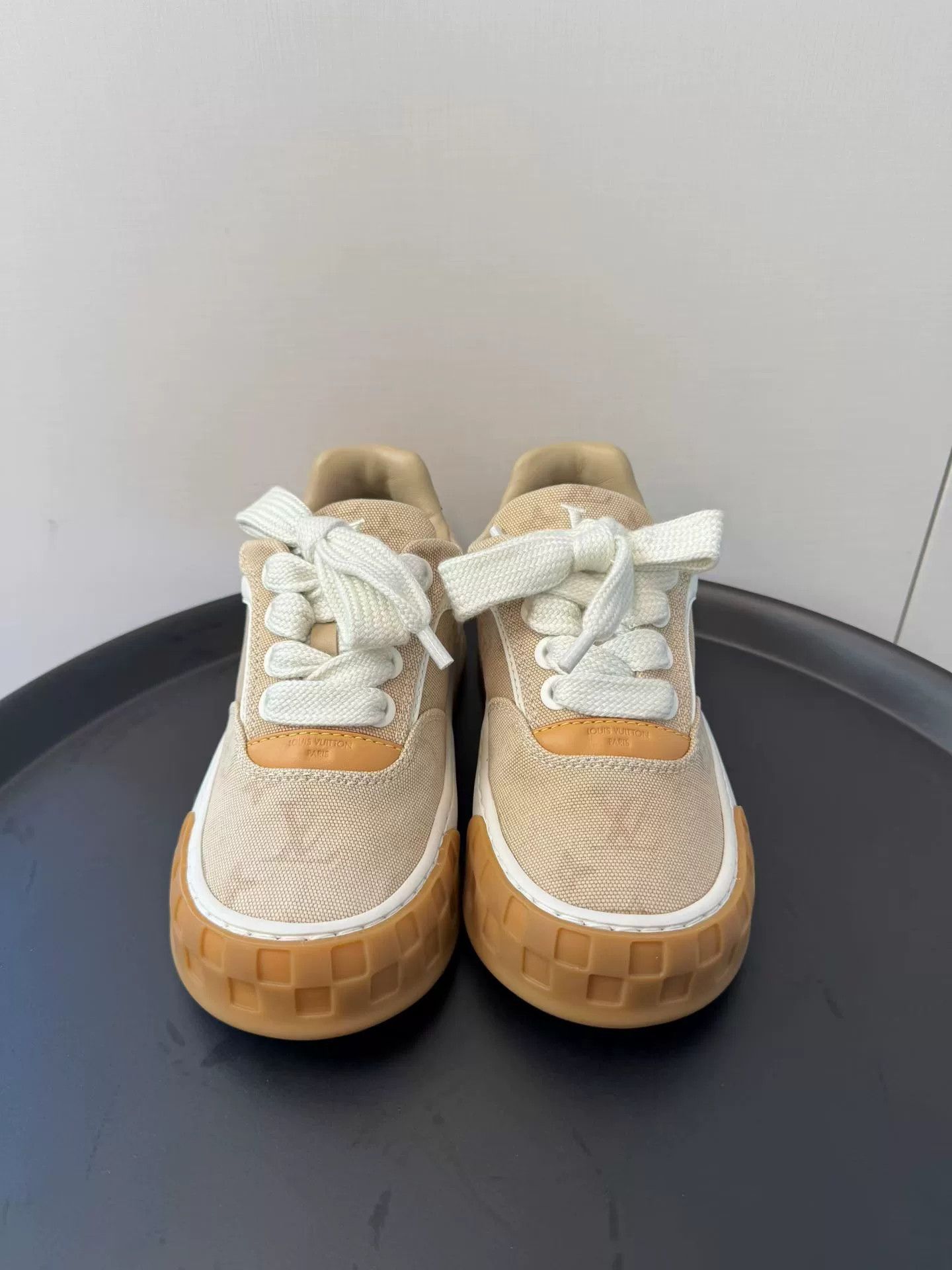 Louis Vuitton Louis Vuitton Tilted Denim Canvas Low-Top Sneakers Size US 5.5 / IT 35.5 - 3 Thumbnail