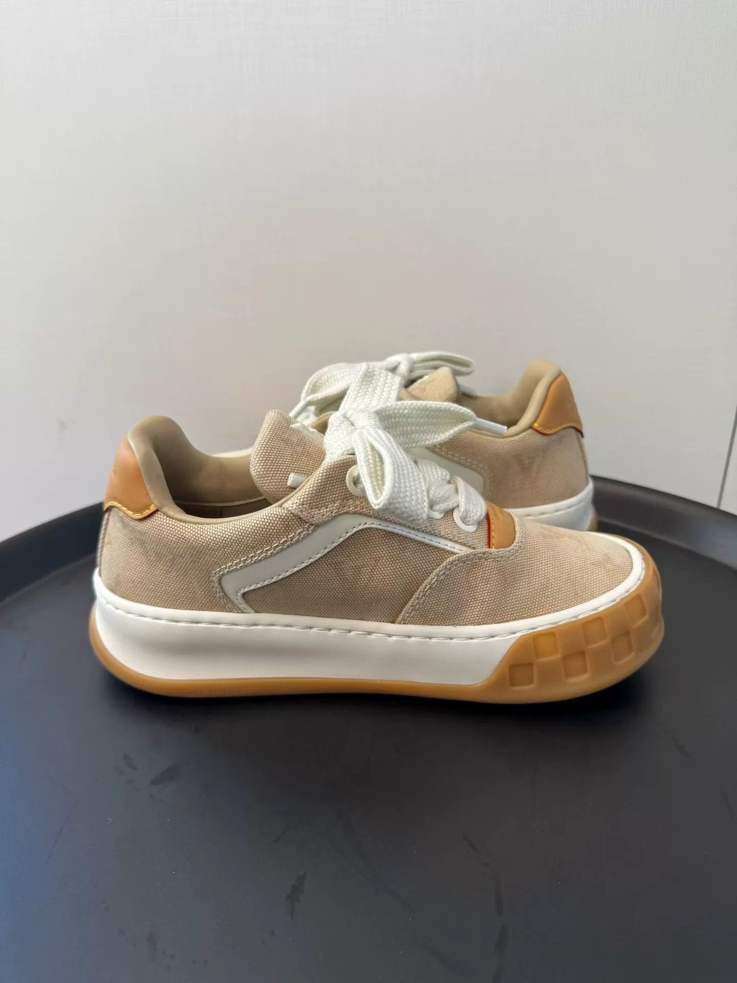 Louis Vuitton Louis Vuitton Tilted Denim Canvas Low-Top Sneakers Size US 5.5 / IT 35.5 - 2 Thumbnail