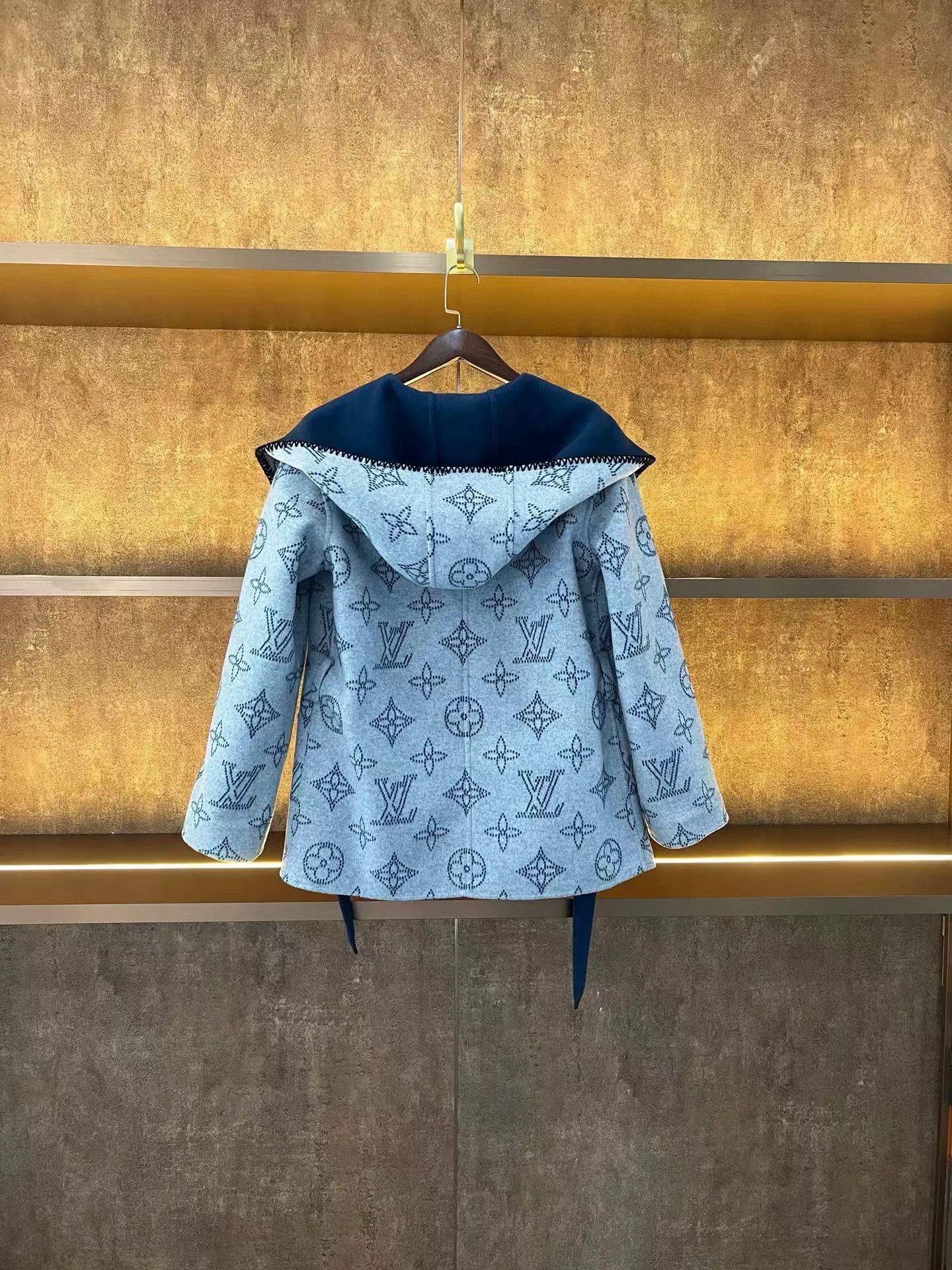 Louis Vuitton LV New Reversible Coat Size XS / US 0-2 / IT 36-38 - 6 Thumbnail