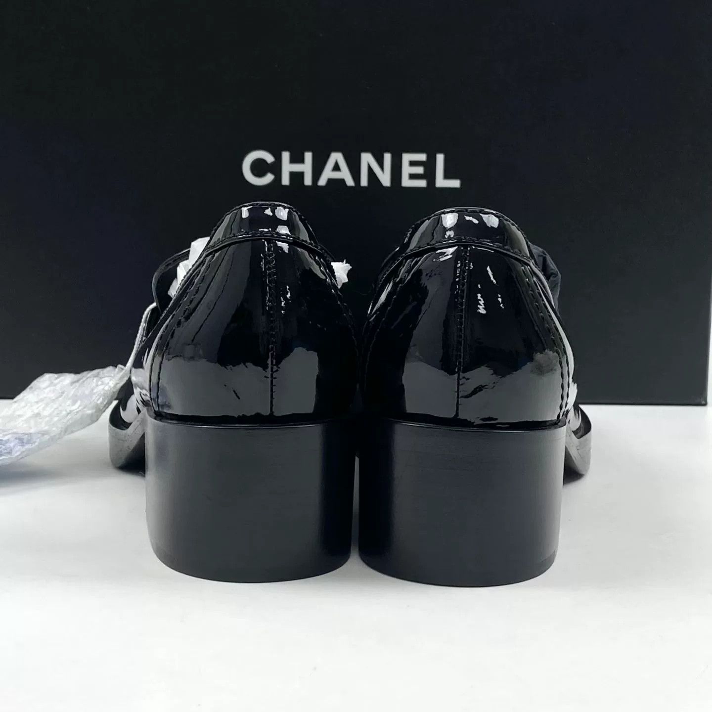 Chanel Chanel Heart Gold Buckle Loafers Size US 5.5 / IT 35.5 - 5 Thumbnail
