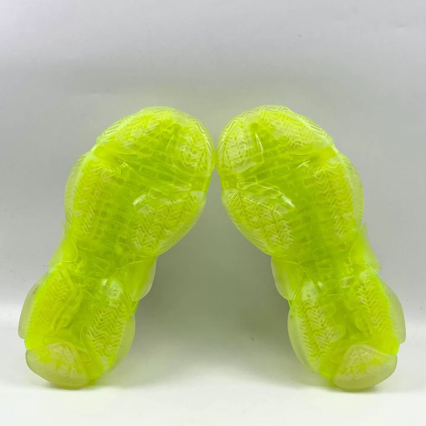 Balenciaga Balenciaga Triple S Neon Green Sole Size US 5 / IT 35 - 5 Thumbnail