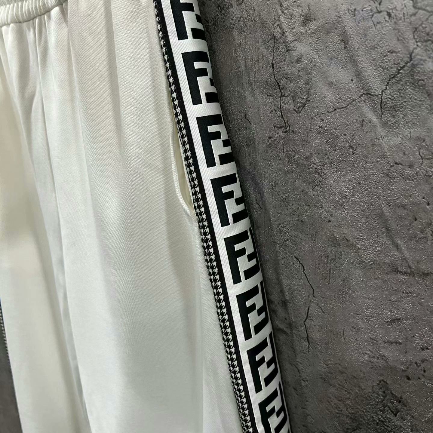 Fendi Fendi Baguette Logo Striped Trousers Size 34" / US 12 / IT 48 - 4 Thumbnail