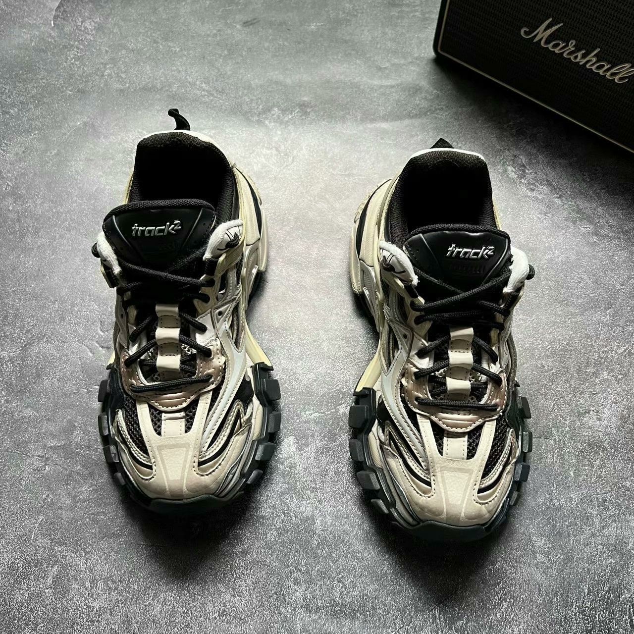 Balenciaga BALENCIAGA TRACK 2 Sneakers Size US 5 / IT 35 - 3 Thumbnail