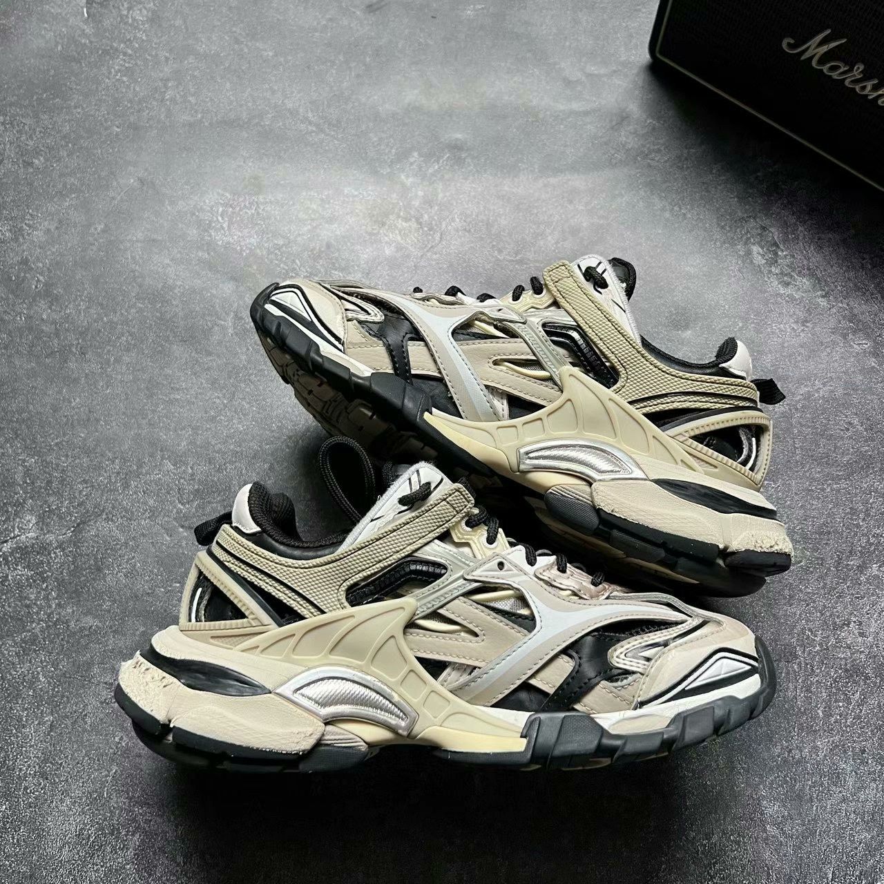 Balenciaga BALENCIAGA TRACK 2 Sneakers Size US 5 / IT 35 - 2 Thumbnail