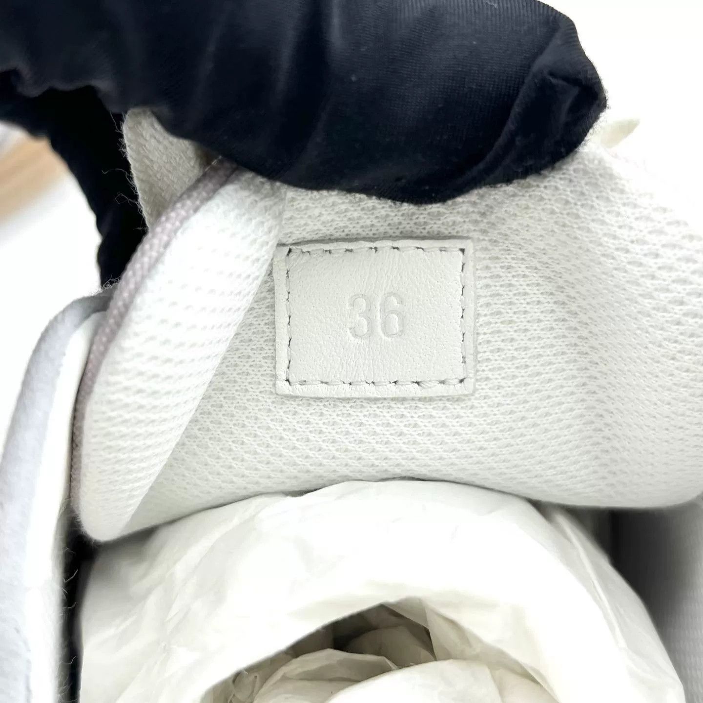 Hermes Hermes Gray-Pink Logo Sneakers Size 36 Size US 5 / IT 35 - 7 Thumbnail