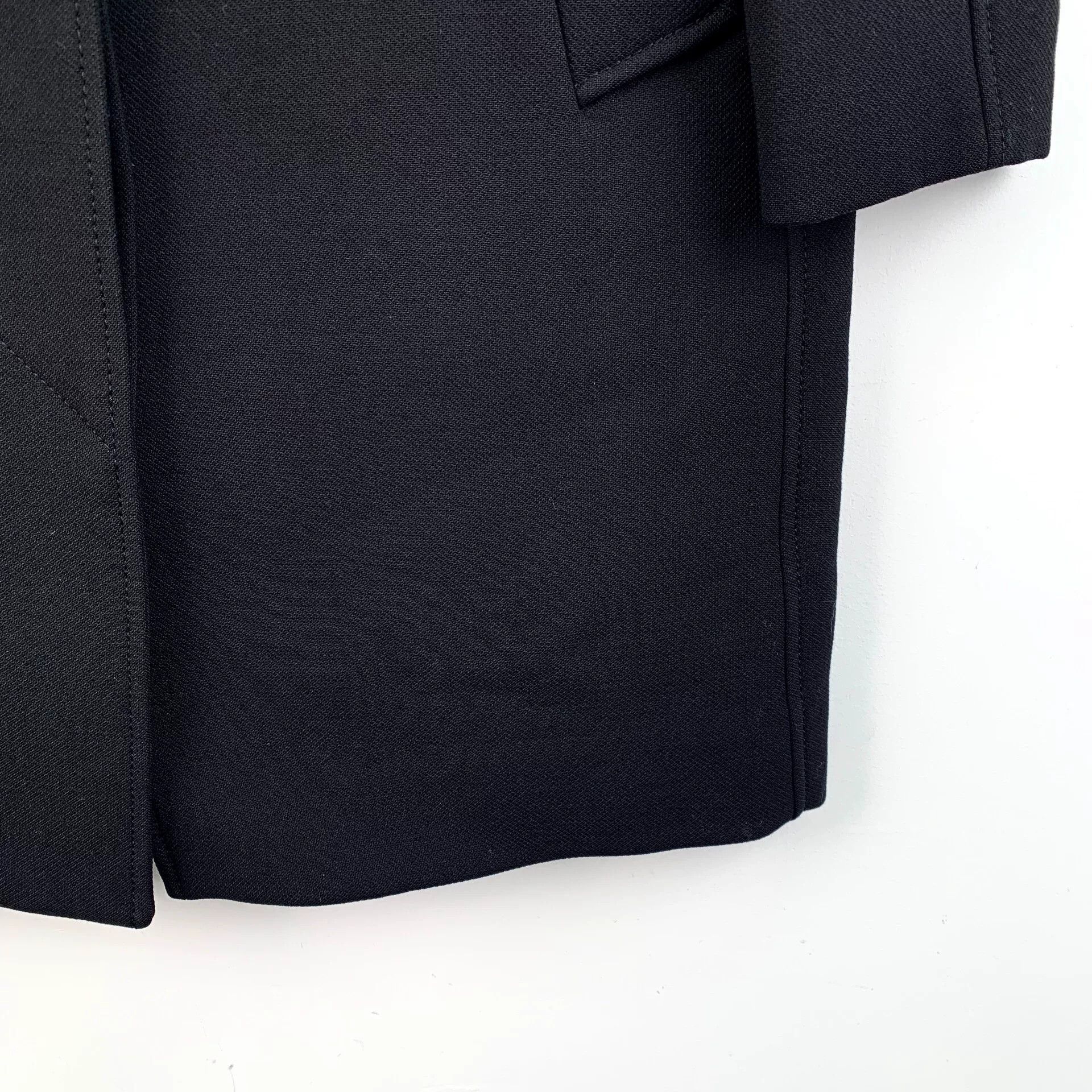 Louis Vuitton Louis Vuitton Black Lapel Long Coat Size 36 Size XS / US 0-2 / IT 36-38 - 5 Thumbnail