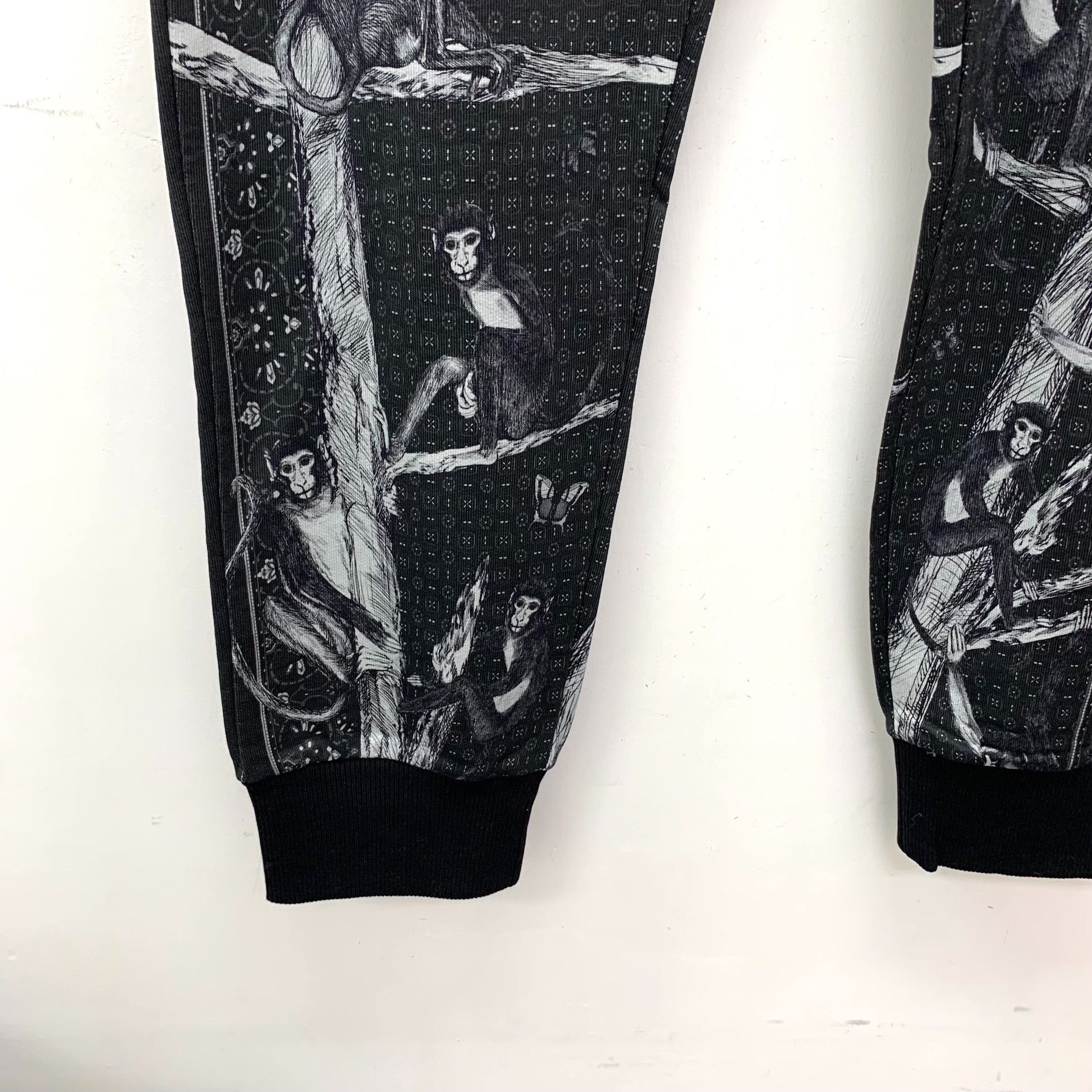 Dolce & Gabbana Dolce & Gabbana Monkey Print Sweatpants 56 Size US 40 / EU 56 - 6 Thumbnail