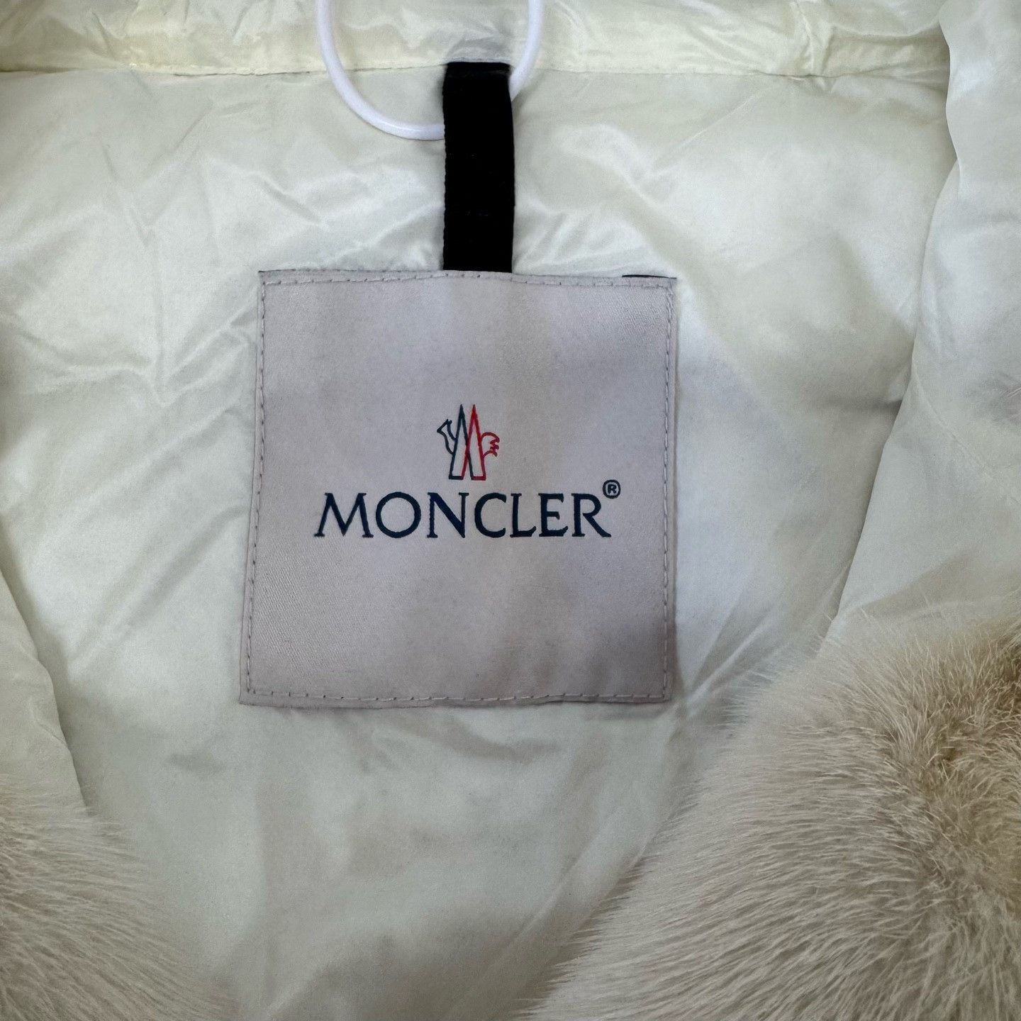 Moncler Moncler Beurre Fur Hooded Down Vest 3 Size L / US 10 / IT 46 - 5 Thumbnail