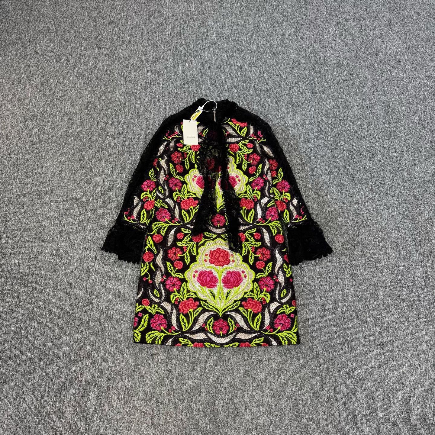 Gucci Gucci Floral Embroidery Lace Runway Mini Dress 40 Size S / US 4 / IT 40 - 2 Thumbnail