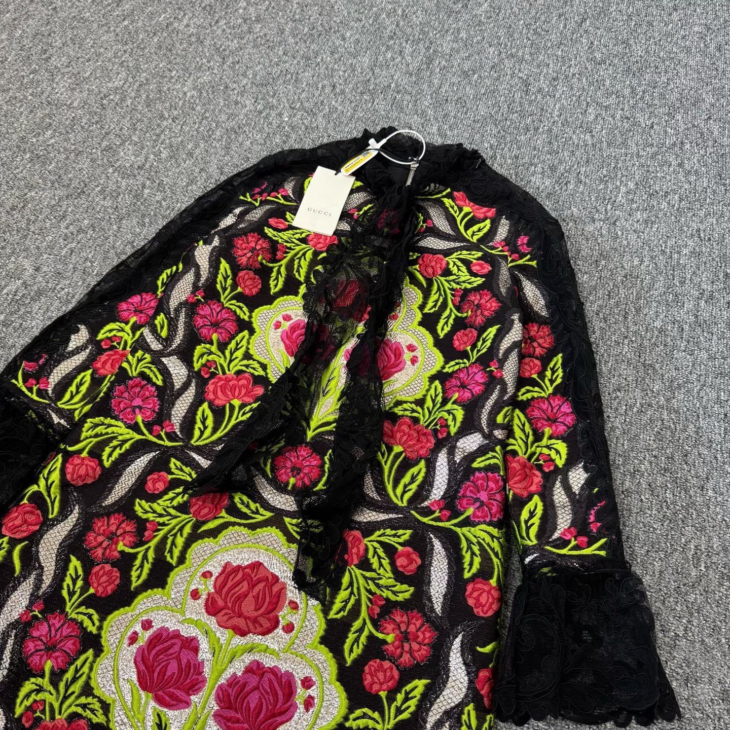 Gucci Gucci Floral Embroidery Lace Runway Mini Dress 40 Size S / US 4 / IT 40 - 5 Thumbnail