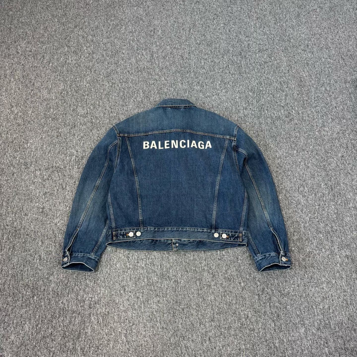 Balenciaga Balenciaga Logo Print Denim Jacket 46 Size US S / EU 44-46 / 1 - 2 Thumbnail