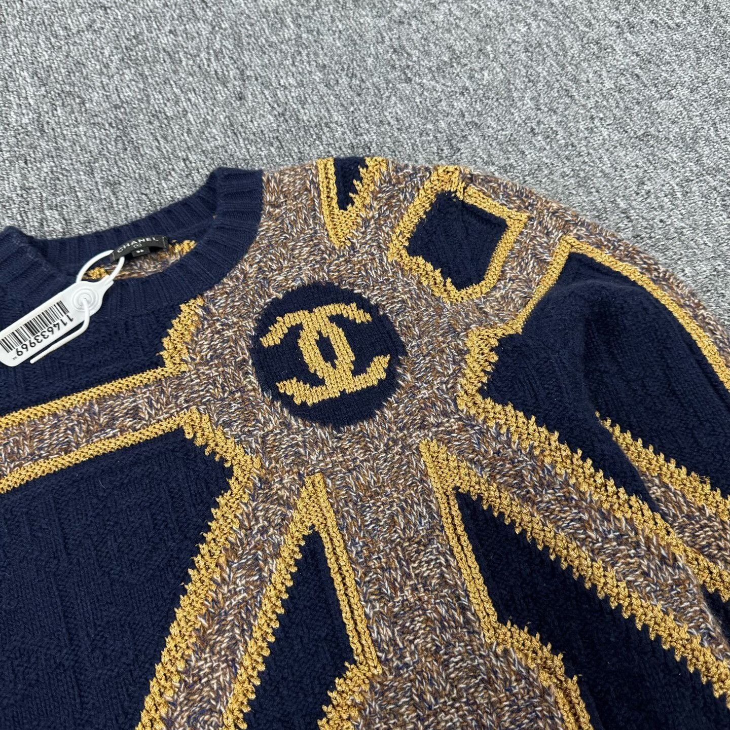 Chanel Chanel Castle Collection CC Logo Sweater 36 Size XS / US 0-2 / IT 36-38 - 6 Thumbnail
