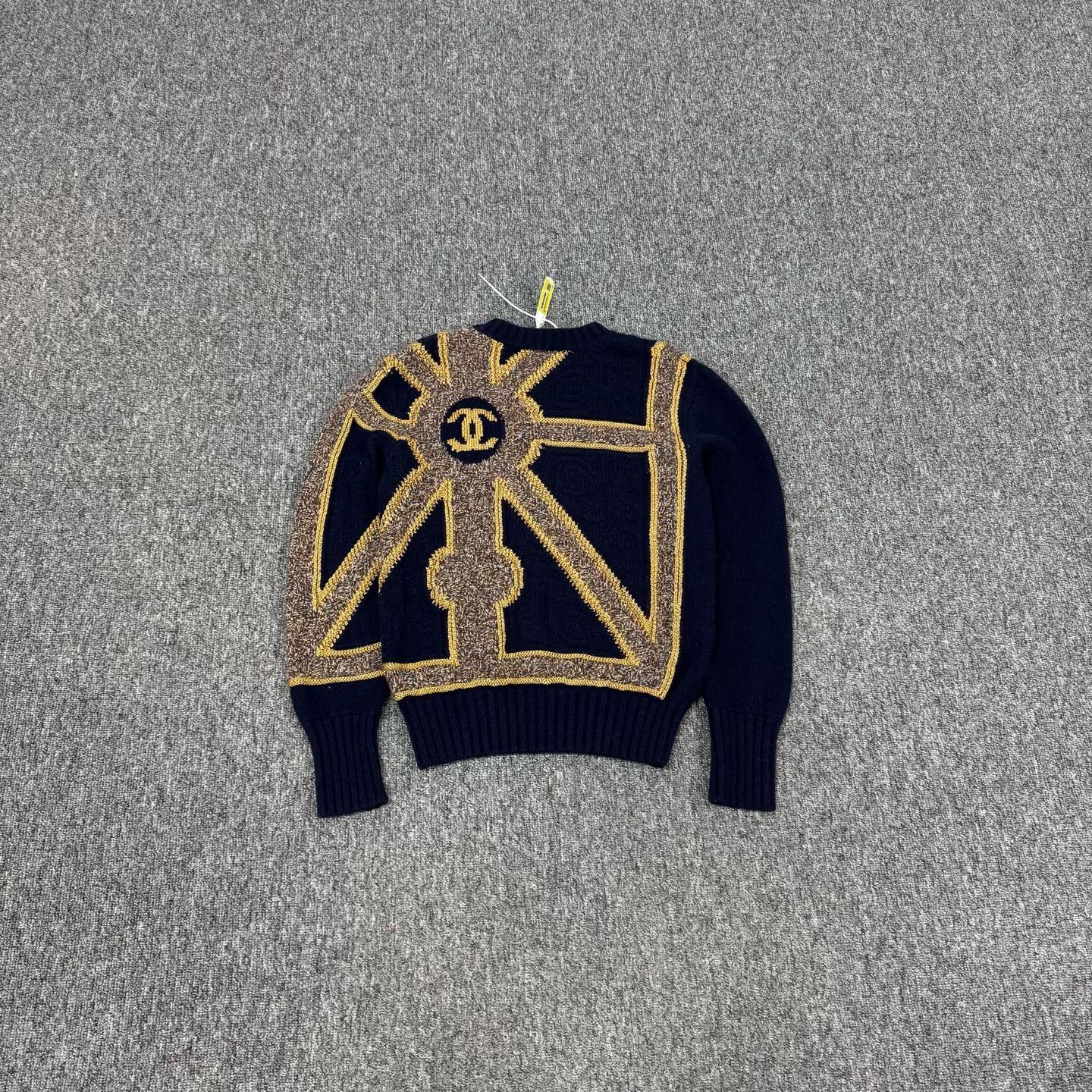Chanel Chanel Castle Collection CC Logo Sweater 36 Size XS / US 0-2 / IT 36-38 - 3 Thumbnail