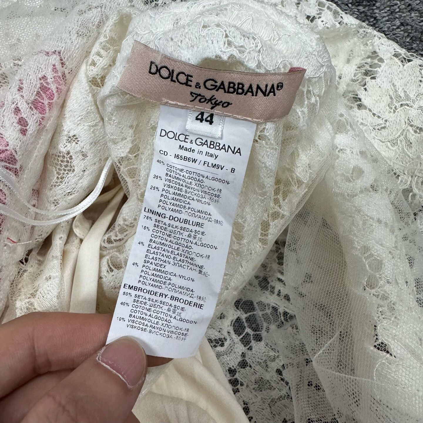 Dolce & Gabbana Dolce & Gabbana Floral Embroidered Lace Dress 44 Size M / US 6-8 / IT 42-44 - 5 Thumbnail