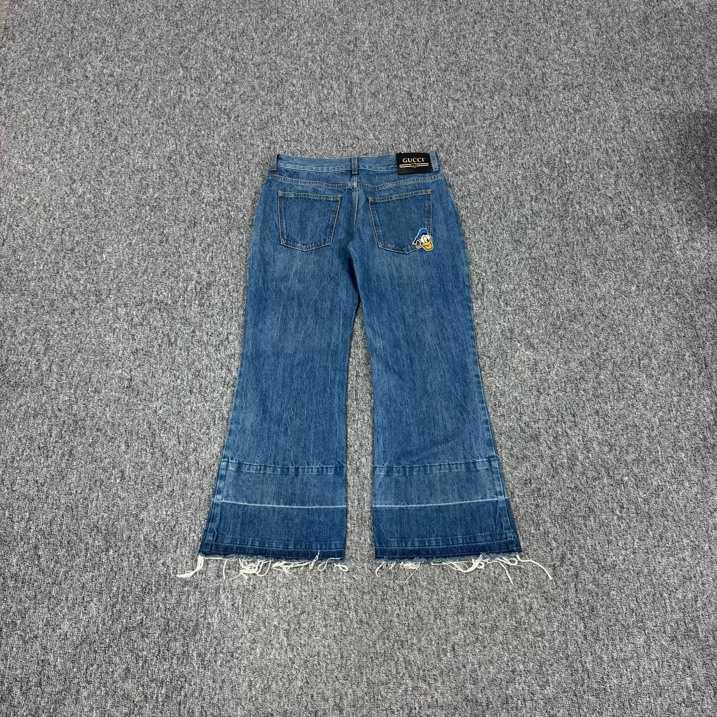 Gucci Gucci x Disney Donald Duck Embroidered Jeans 28 Size US 28 / EU 44 - 2 Thumbnail