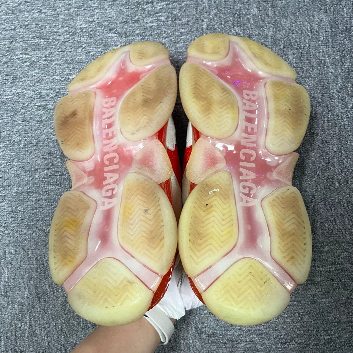 Balenciaga Balenciaga White Red Clear Sole Triple S Sneakers 37 Size US 7 / IT 37 - 6 Thumbnail