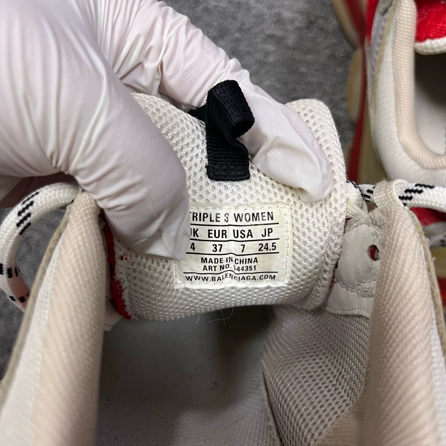 Balenciaga Balenciaga White Red Clear Sole Triple S Sneakers 37 Size US 7 / IT 37 - 5 Thumbnail