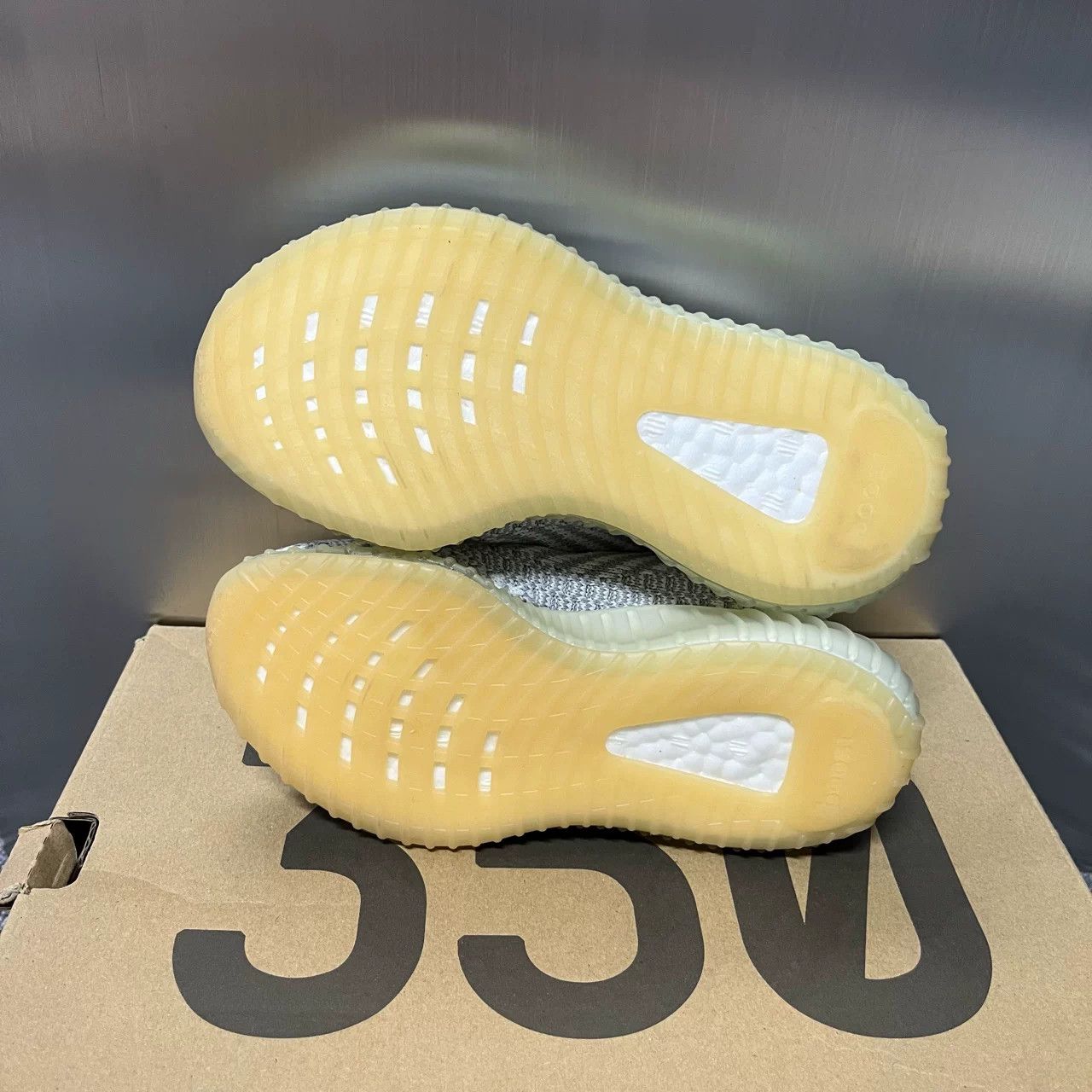 Adidas Adidas Yeezy Boost 350 V2 Static Kids Sneakers Size 29 Size US 5 / EU 37 - 5 Thumbnail