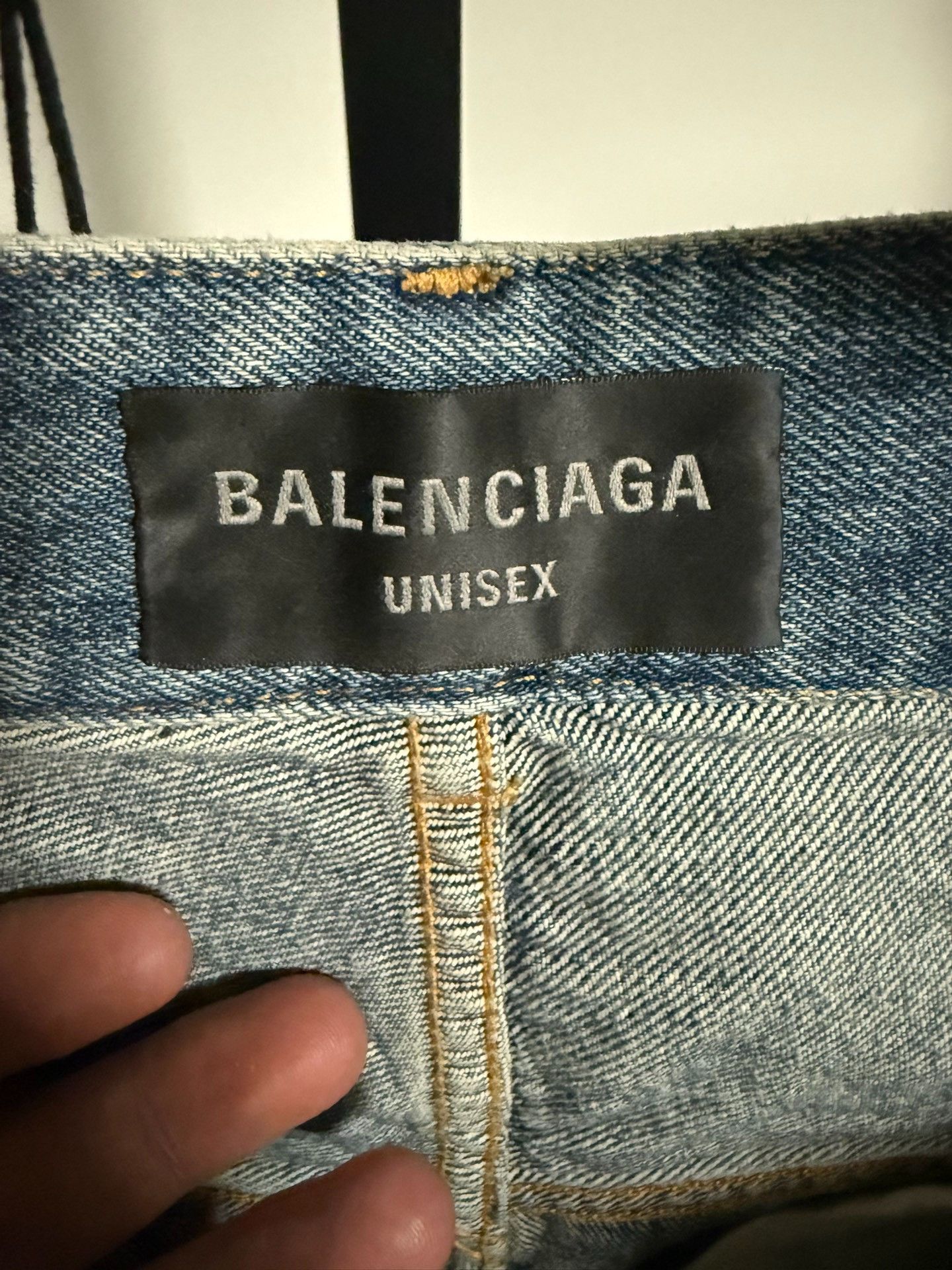 Balenciaga Balenciaga Destroyed Denim Shorts XS Size US 28 / EU 44 - 4 Thumbnail