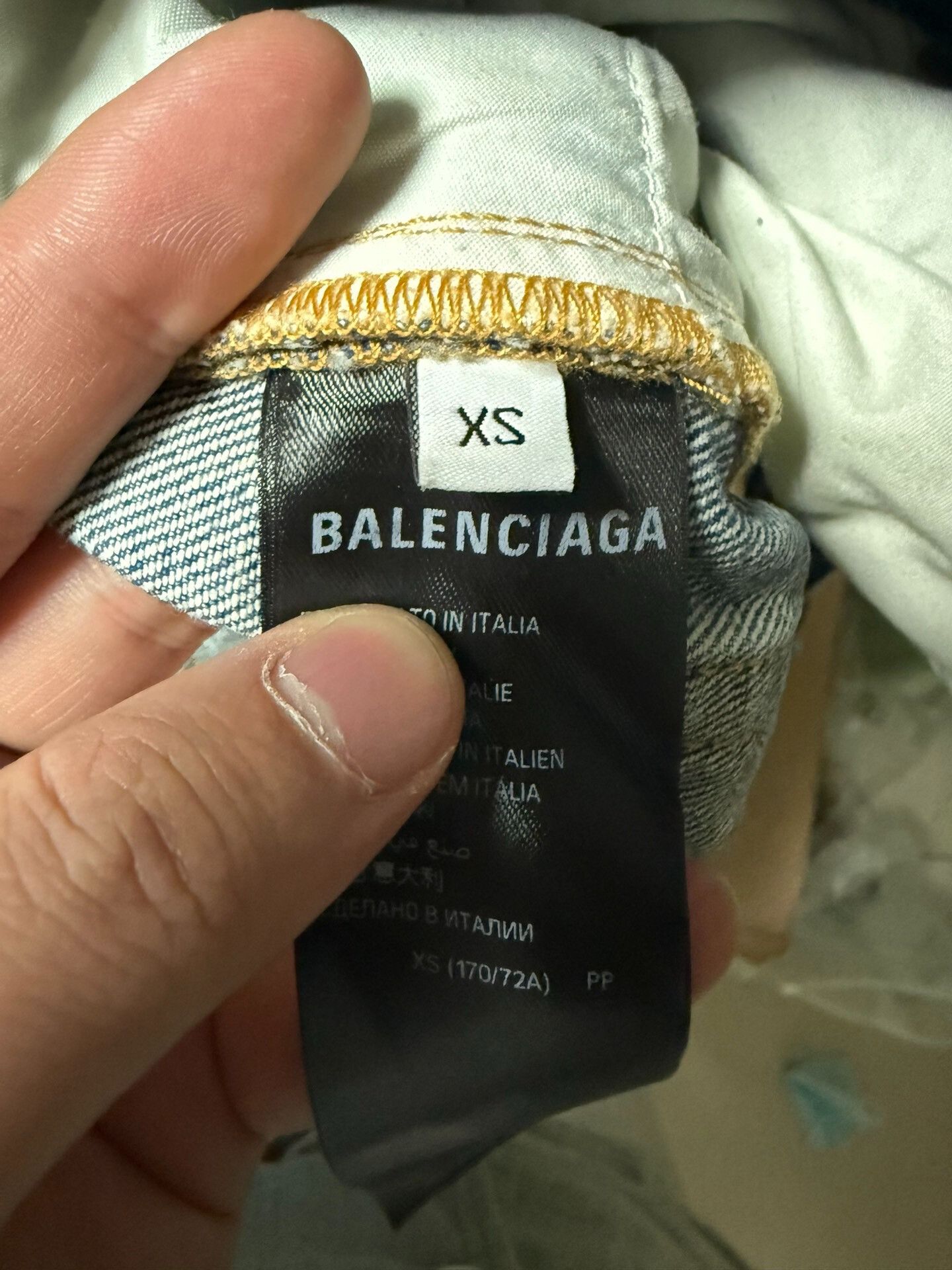 Balenciaga Balenciaga Destroyed Denim Shorts XS Size US 28 / EU 44 - 5 Thumbnail