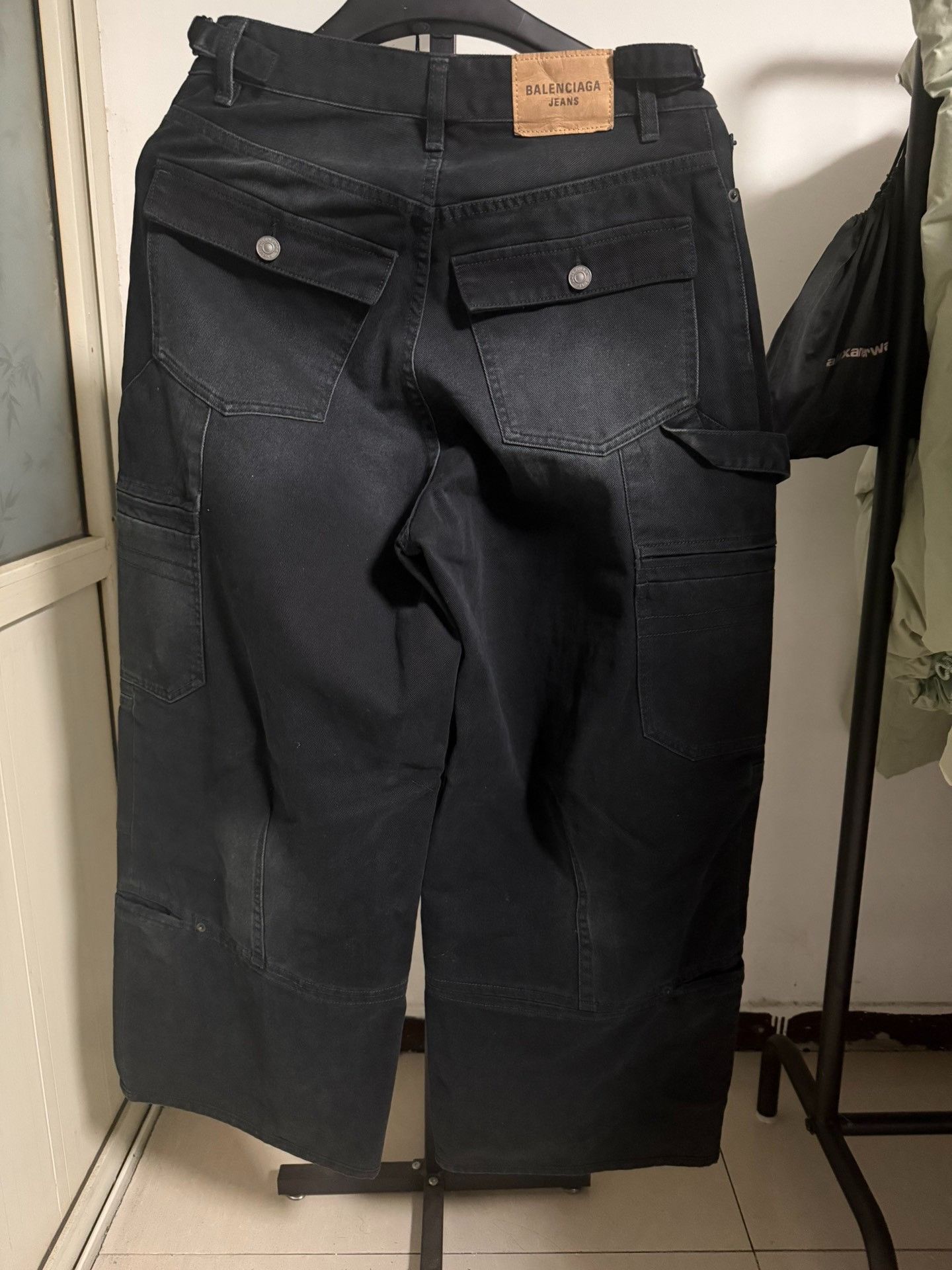 Balenciaga Balenciaga Washed Carpenter Cargo Jeans XS Size US 28 / EU 44 - 3 Thumbnail